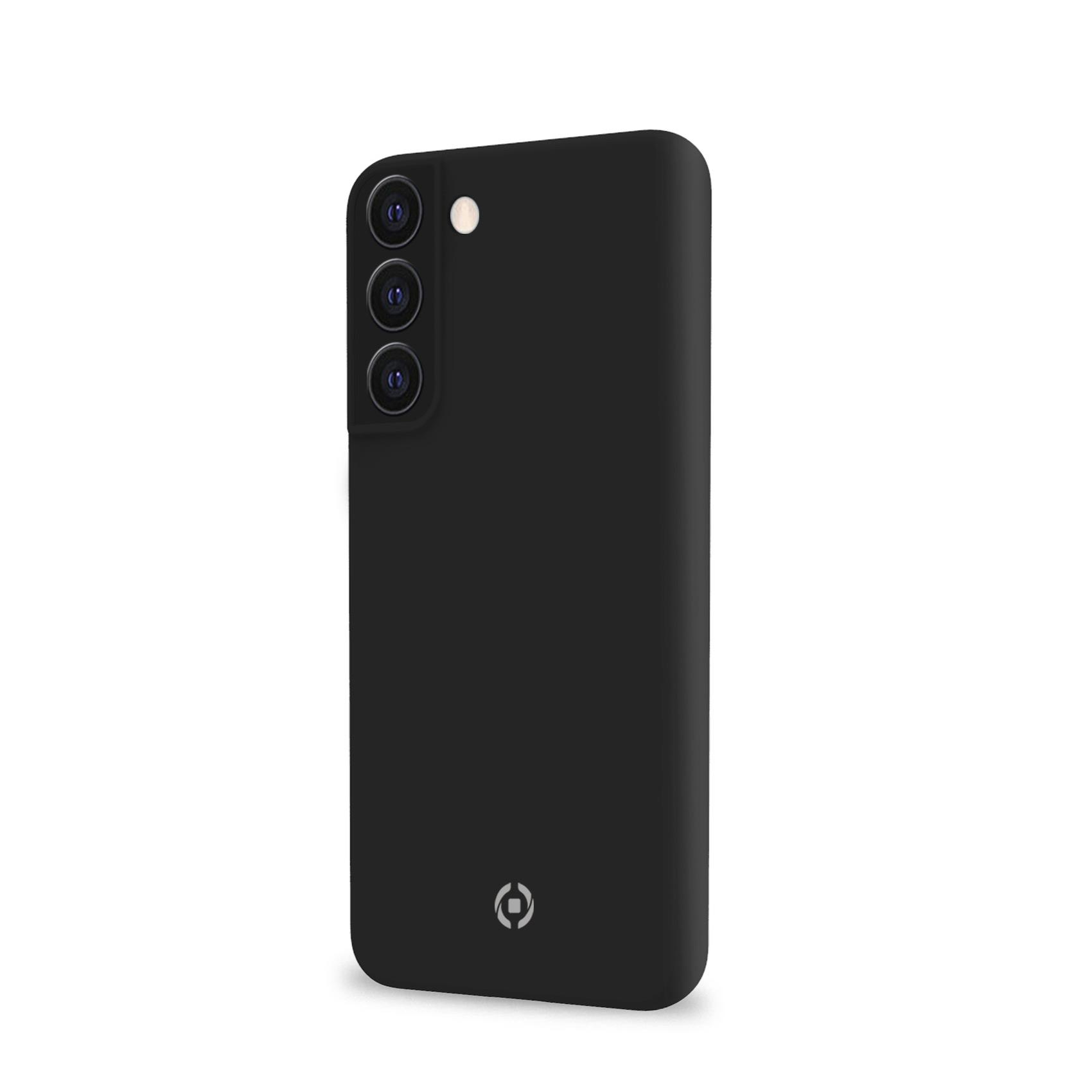 Una custodia nera per smartphone. La custodia ha 3 fori per la fotocamera.