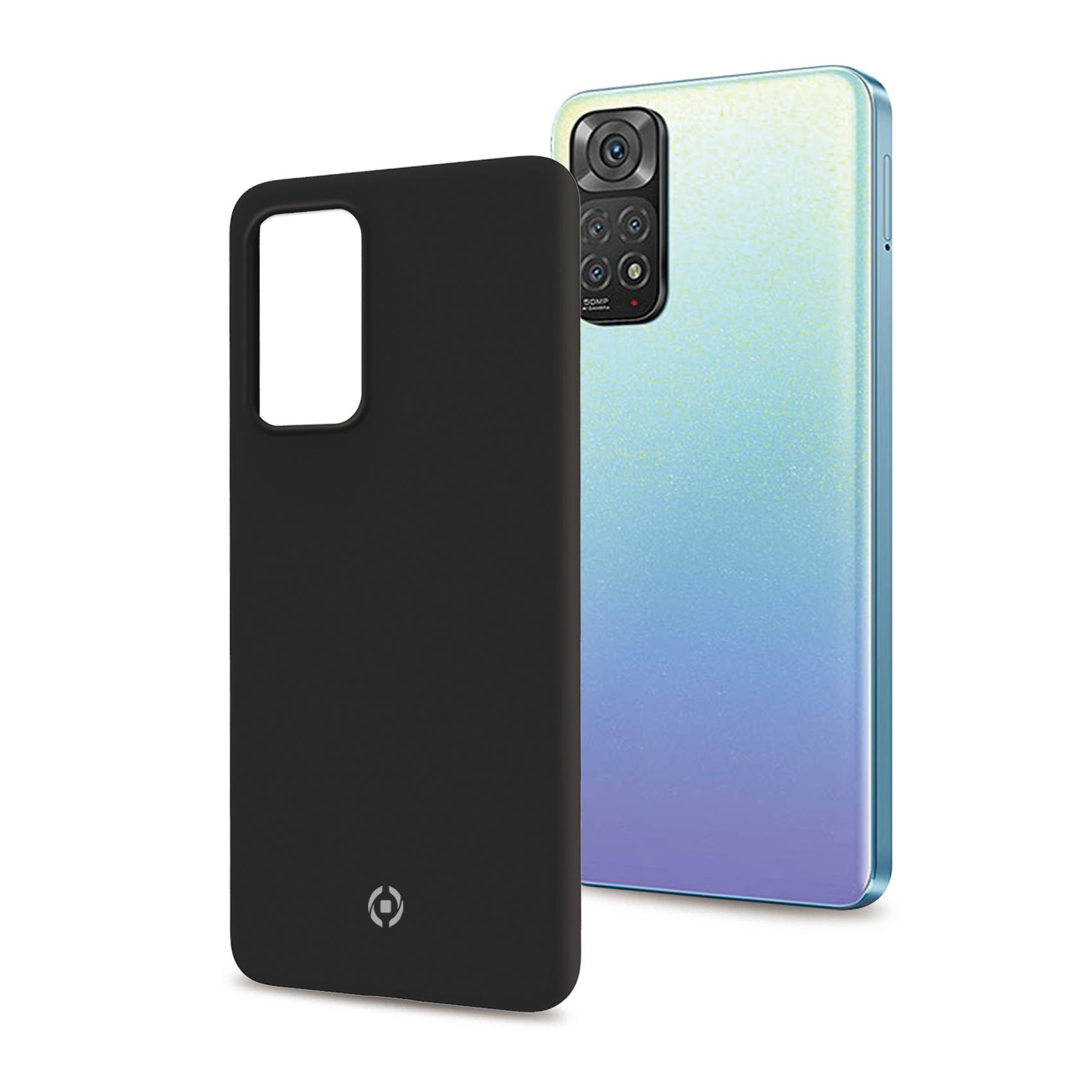 Una cover nera per telefono accanto a un telefono con retro sfumato blu e viola.