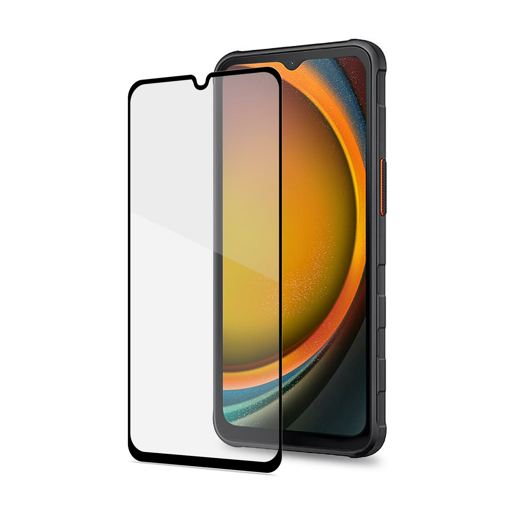 Proteggi schermo trasparente accanto a un telefono nero con cornice arancione.