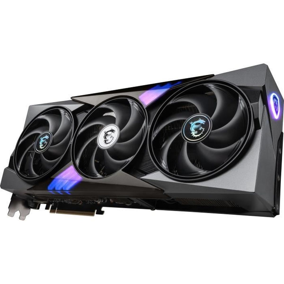 Üç fanlı siyah ve gri grafik kartı. Marka MSI'dır.
