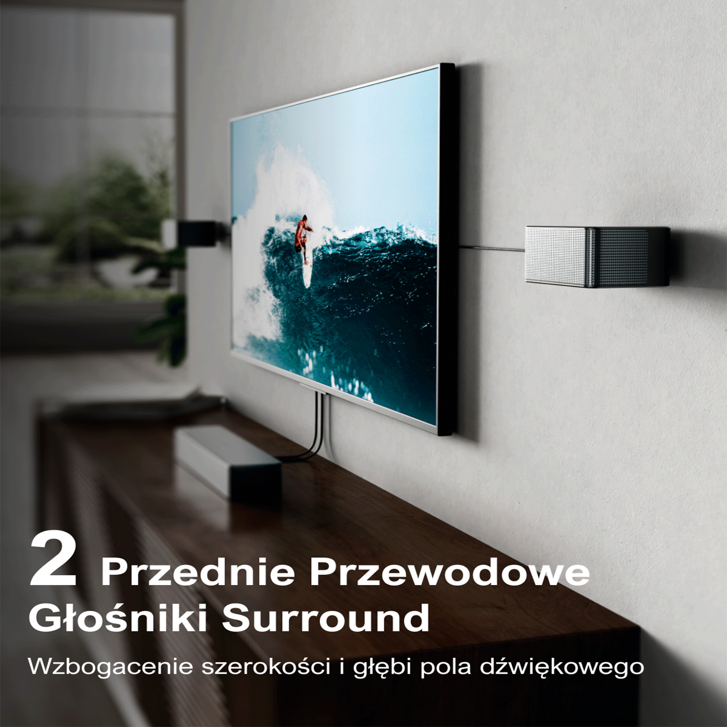 Dwa głośniki są zamontowane na ścianie w pobliżu ekranu telewizora.