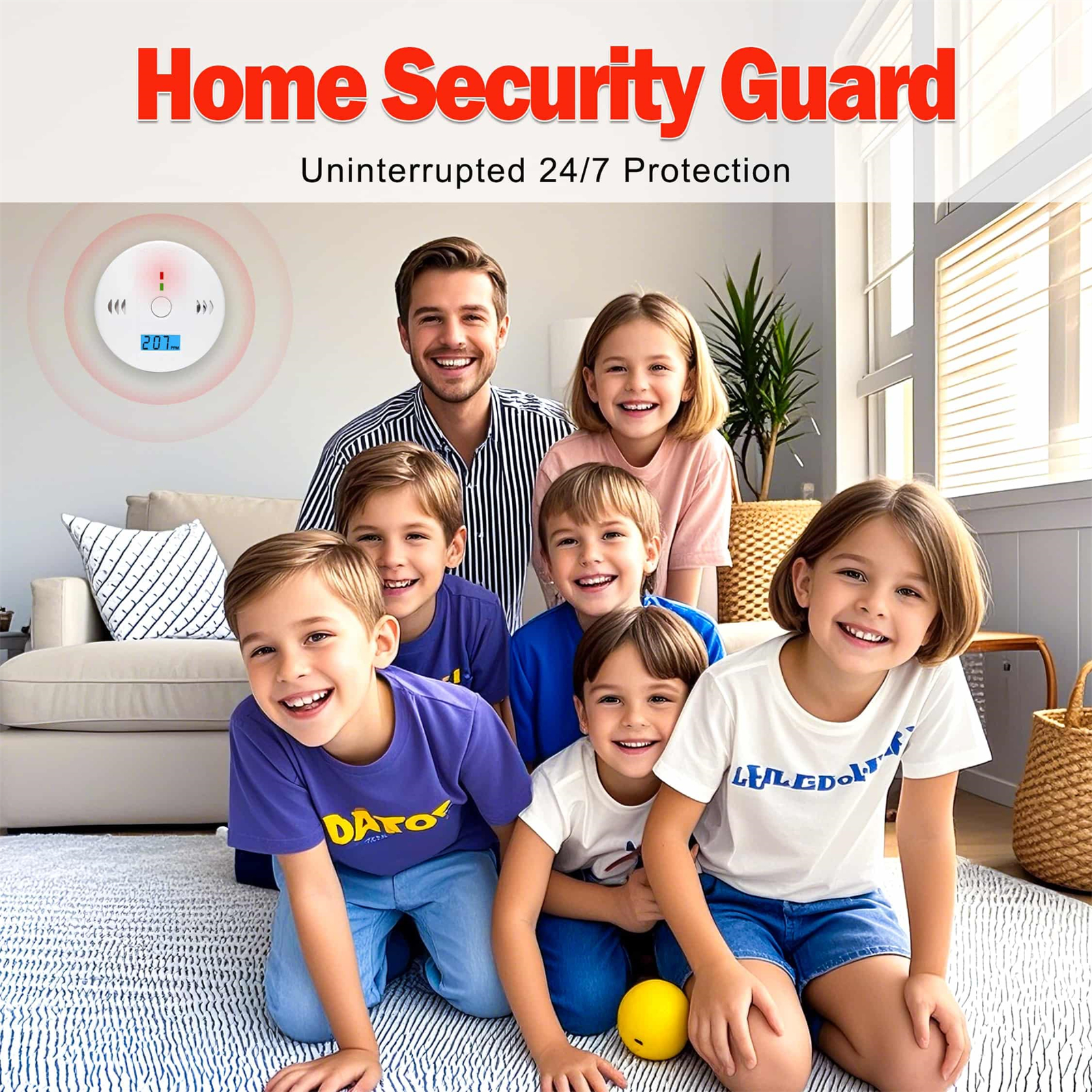 Gruppe lächelnder Menschen, sechs Kinder und zwei Erwachsene, in einem Wohnzimmer. Text: Home Security Guard.