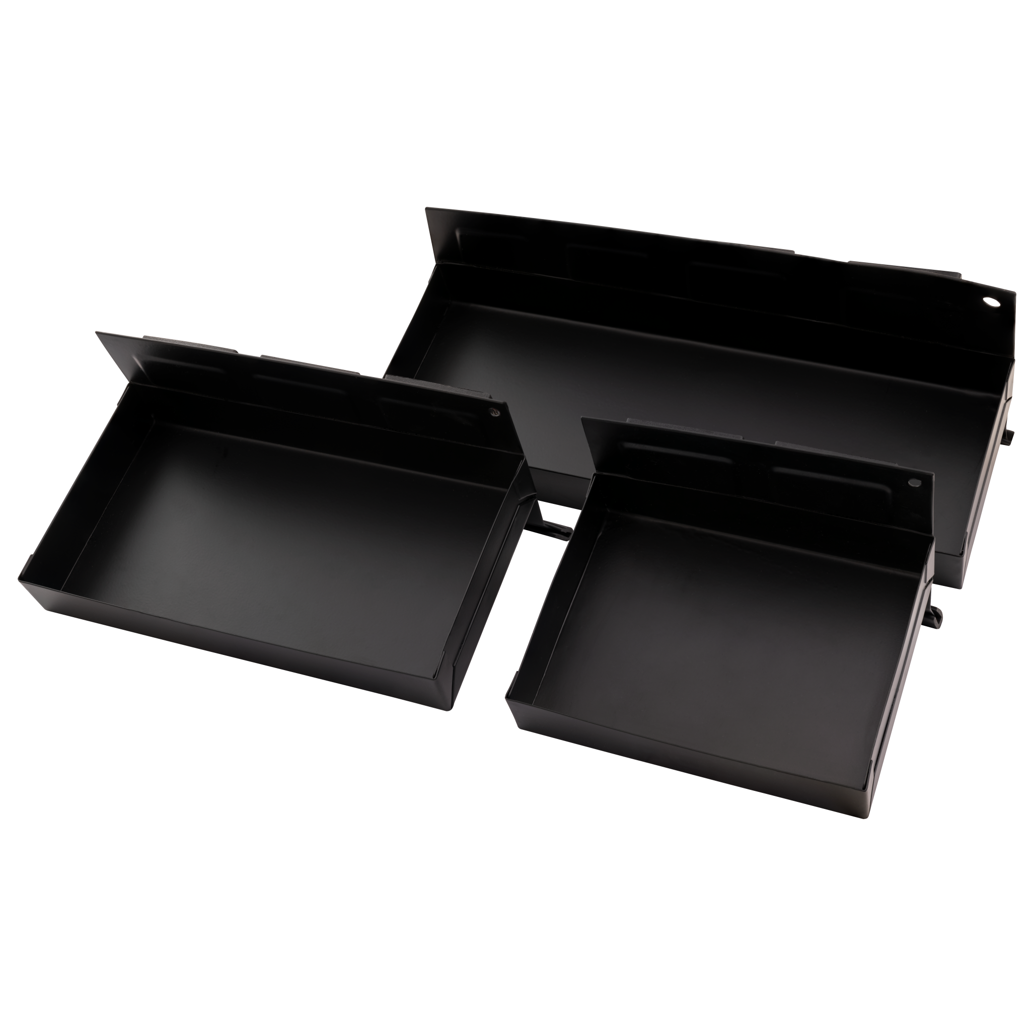 Drei schwarze Tabletts mit offenen Seiten, eng nebeneinander angeordnet.