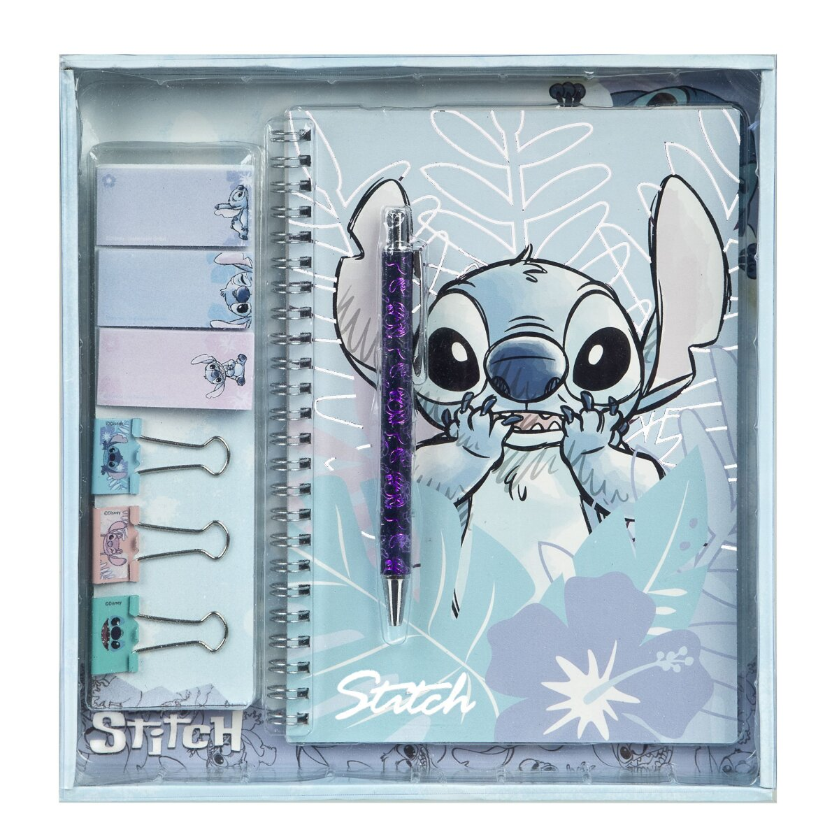 Ein Stitch-Schreibwarenset in einer durchsichtigen Box. Enthält ein Notizbuch, einen Stift, Haftnotizen und Büroklammern.