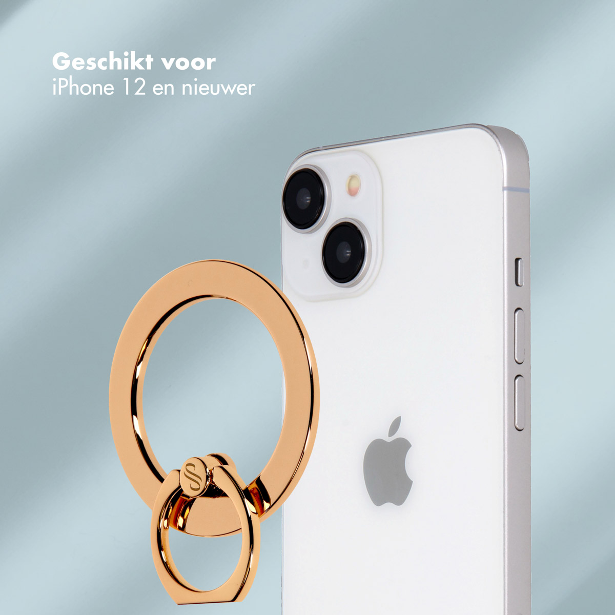 Witte iPhone met een gouden ringhouder op de achterkant. De telefoon staat op een blauwe achtergrond.