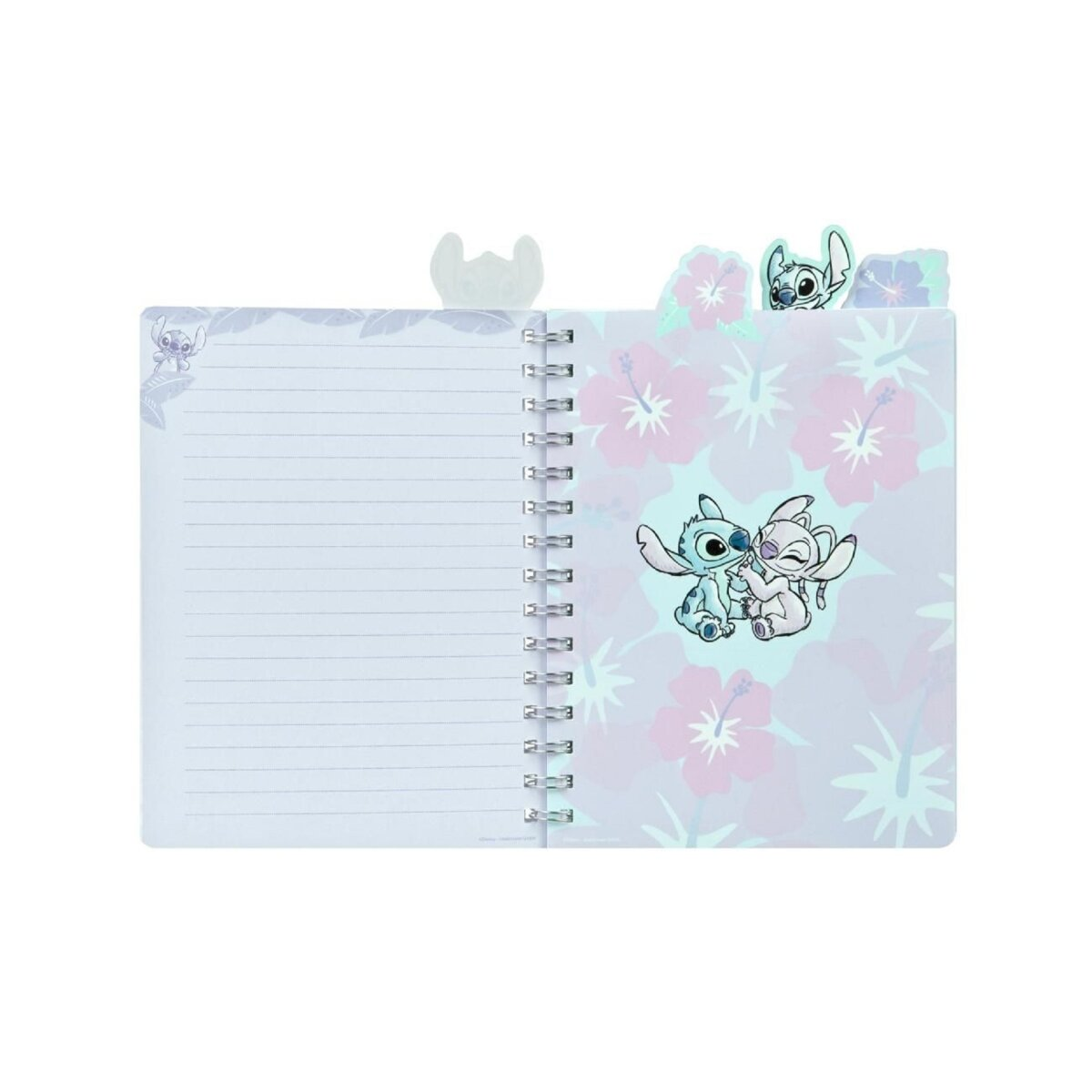 Notizbuch mit Stitch- und Angel-Figuren. Das Notizbuch ist geöffnet, mit linierten Seiten und floralen Designs.