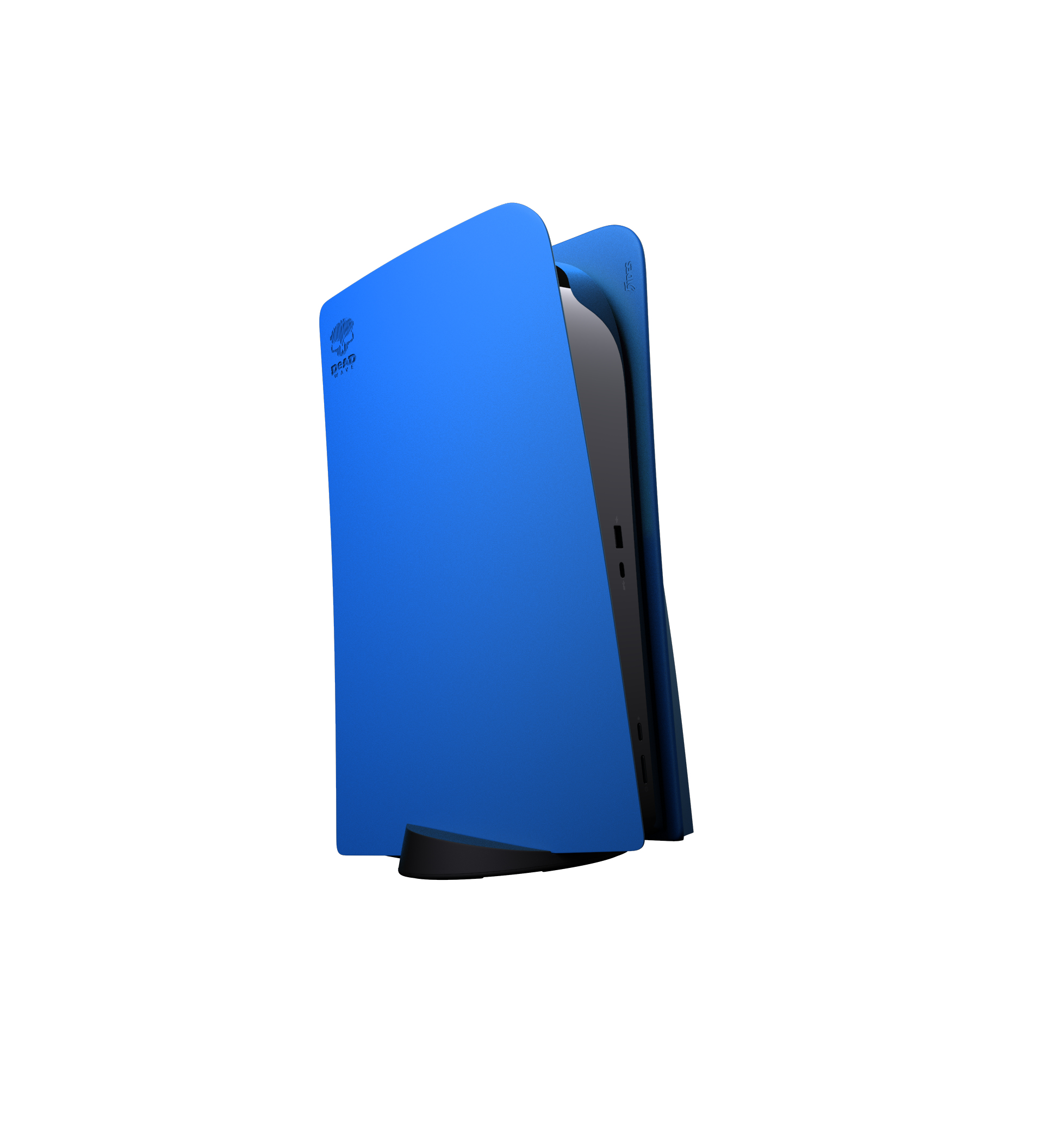 Niebieska konsola PS5 z czarnym wnętrzem. Konsola stoi na czarnej podstawie. Białe tło.