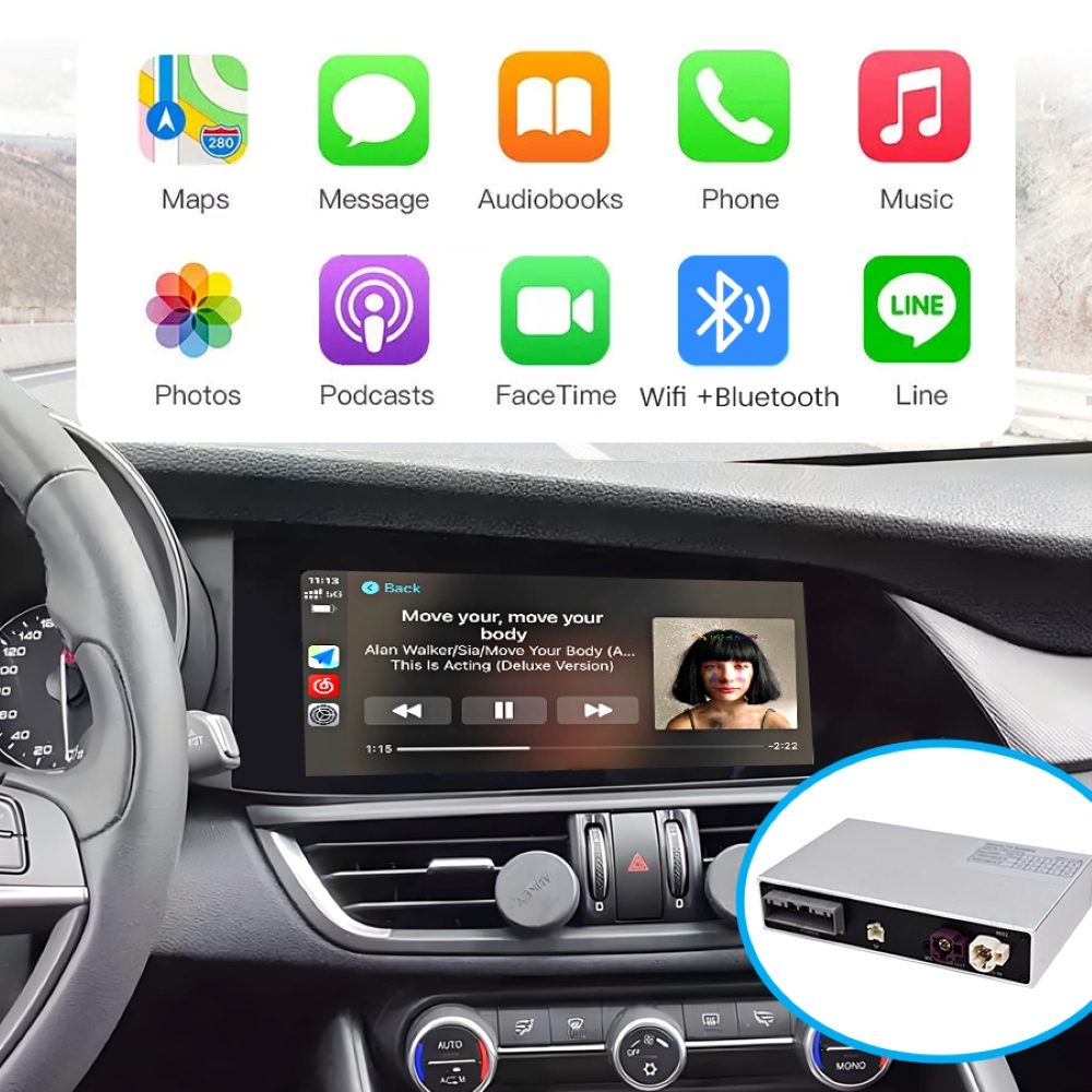 Schermo auto che mostra un'interfaccia musicale con icone. Dispositivo argentato sullo sfondo.