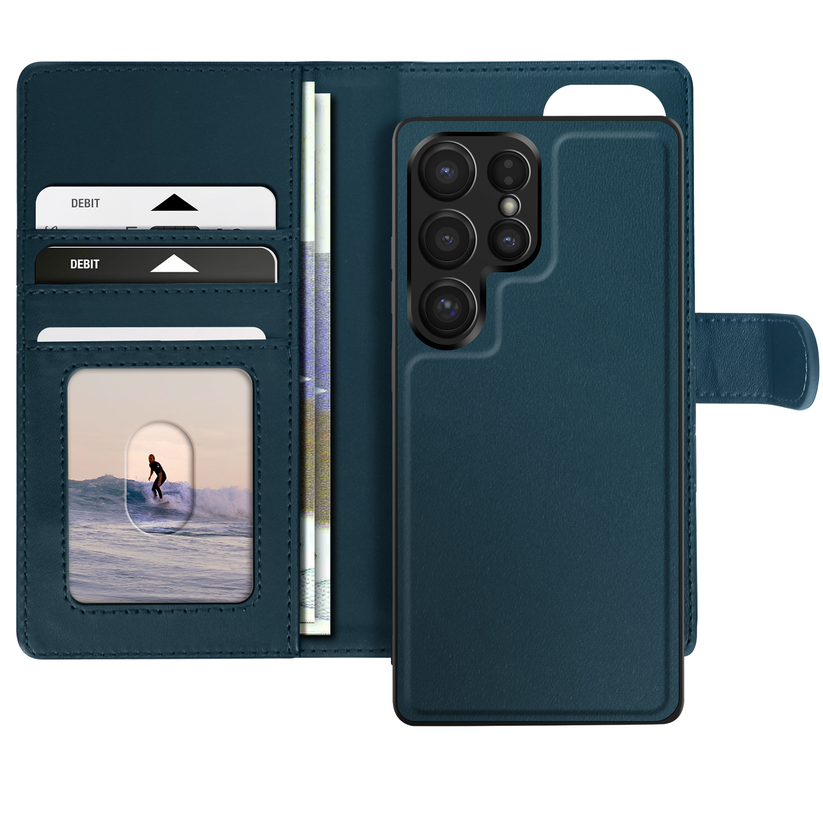 Una custodia per telefono blu aperta con telefono, carte e denaro all'interno. Un surfista è in una foto.