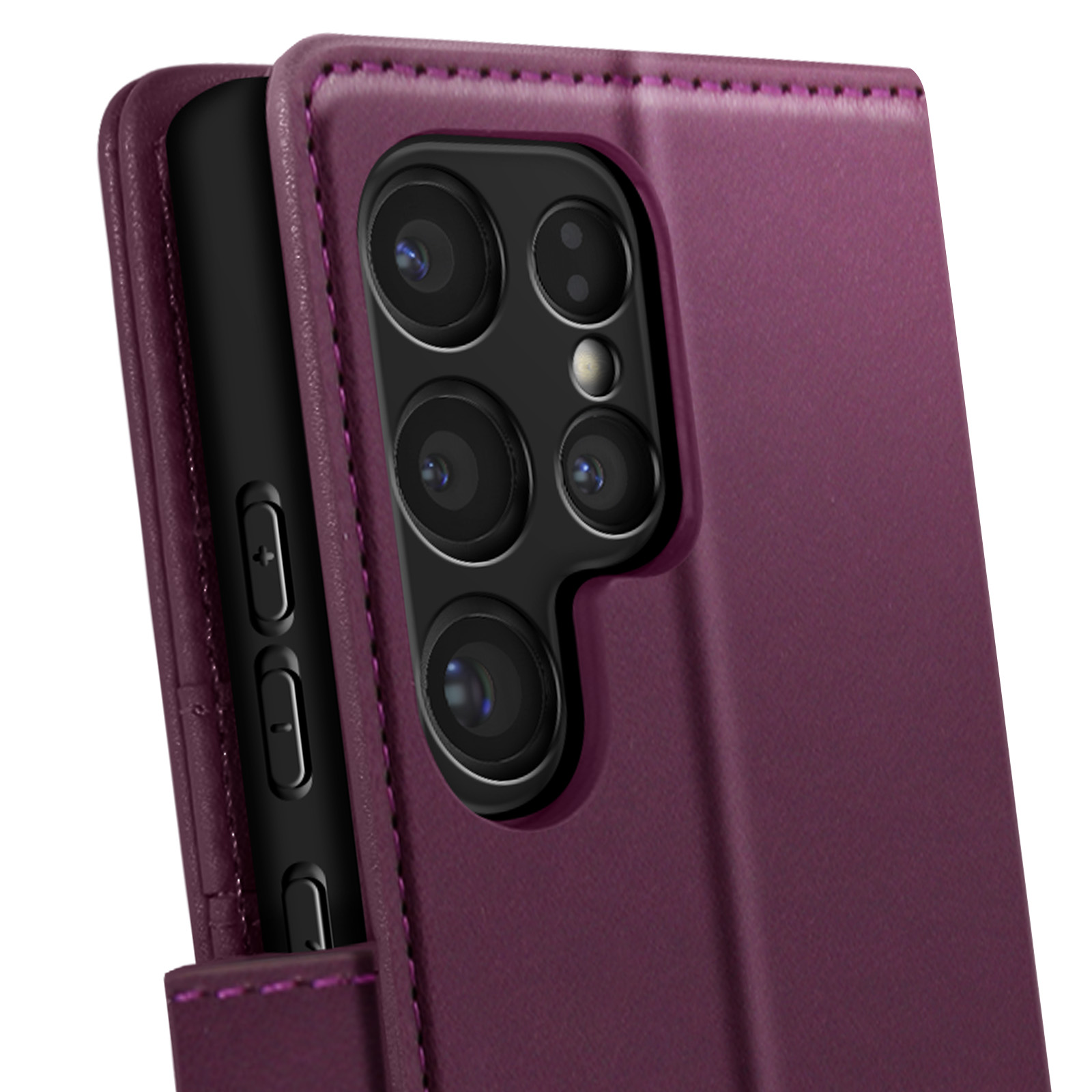 Primo piano di una custodia viola con un telefono. La custodia ha un ritaglio per la fotocamera.