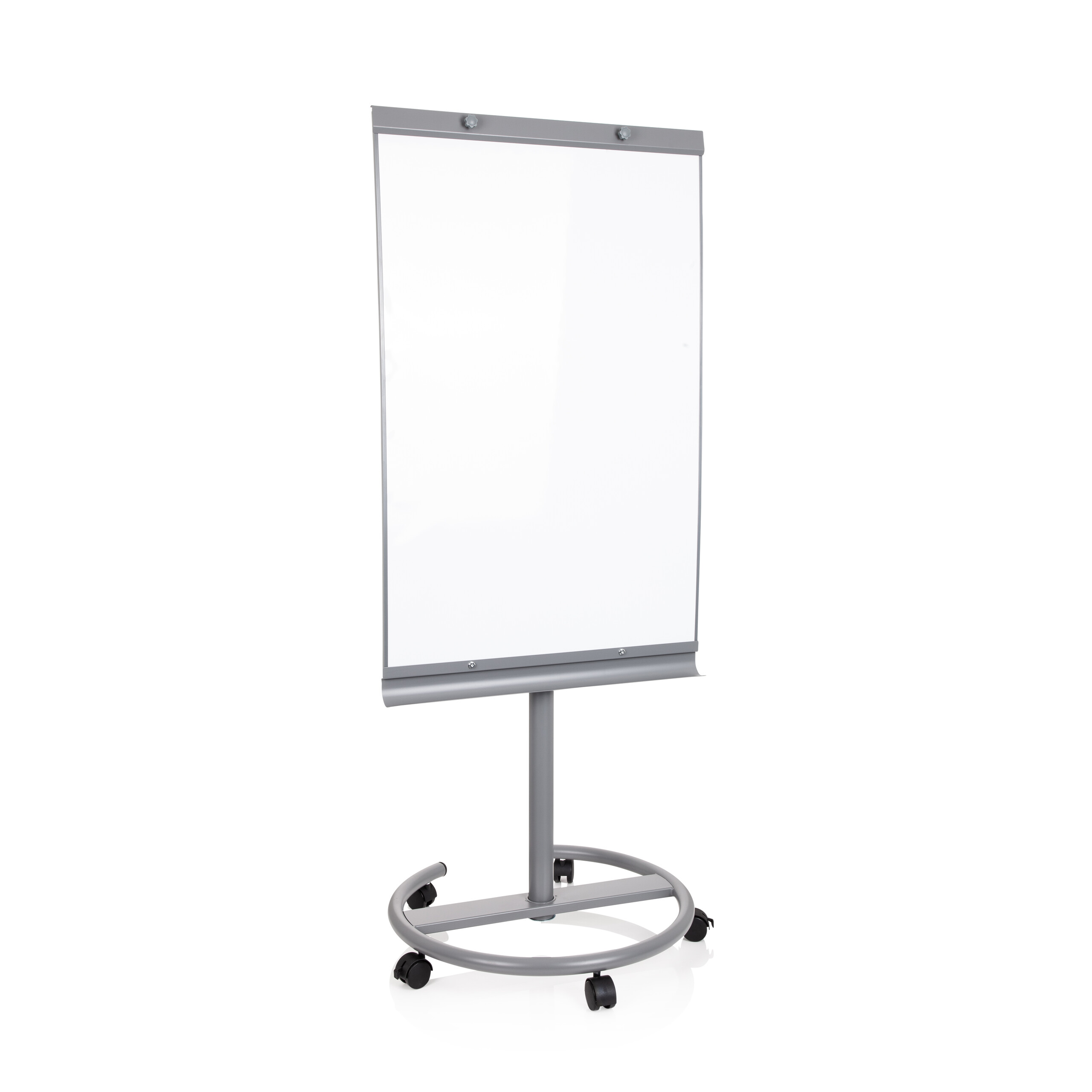 Whiteboard auf einem rollbaren Ständer mit bunten Haftnotizen und Diagrammen. Weißer Hintergrund.