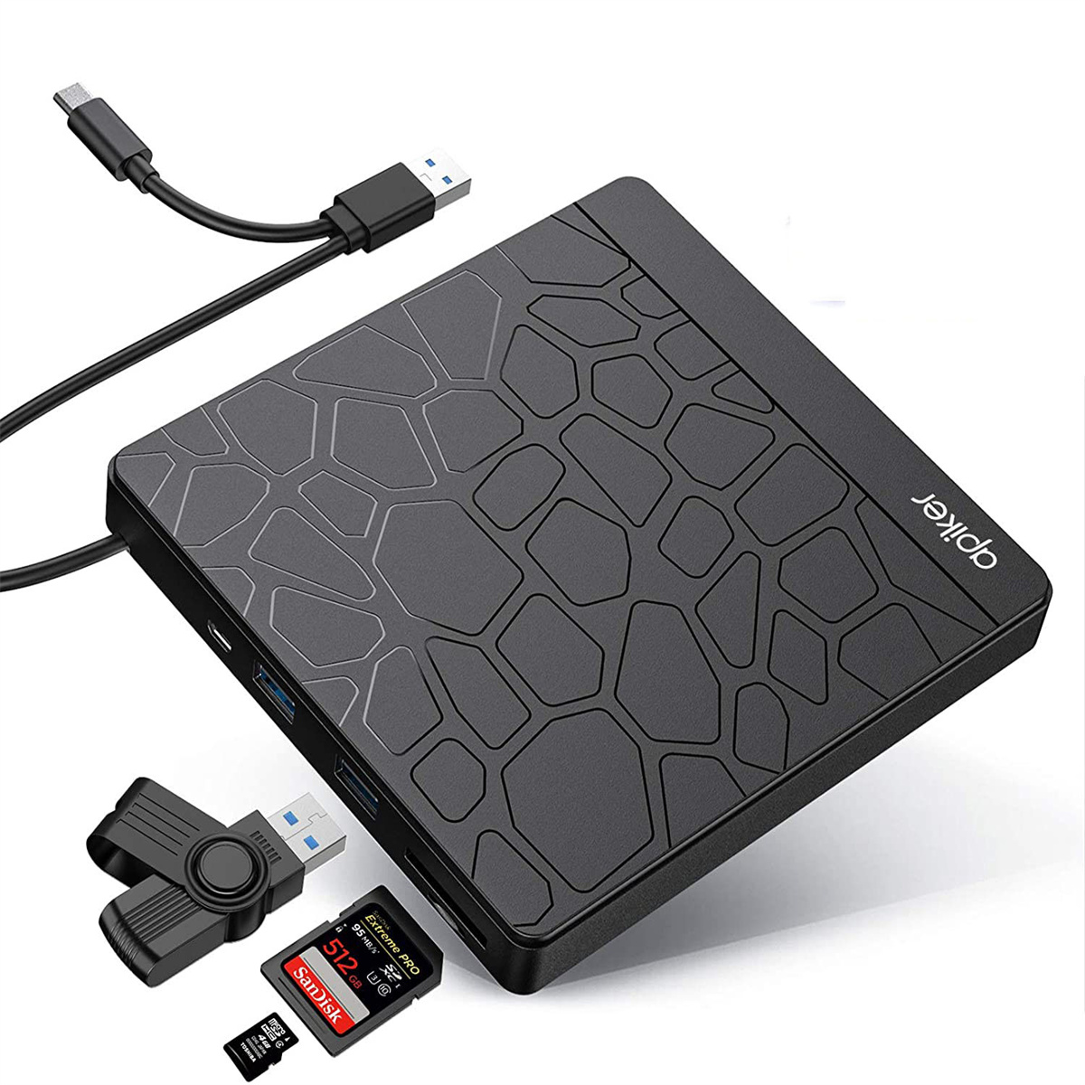 Schwarzes Gerät mit USB-Anschlüssen und Kartensteckplätzen, verbunden mit einem USB-Hub, und Flash-Laufwerken, Speicherkarten.
