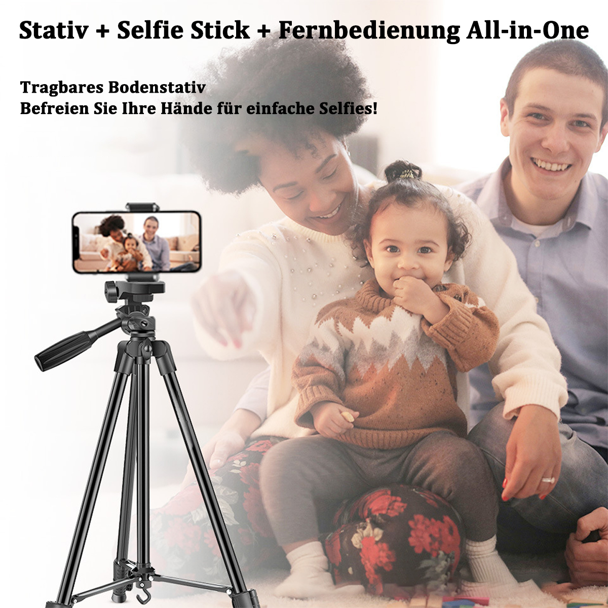 Famiglia che usa il telefono su un treppiede. Testo: Treppiede + Selfie Stick + Telecomando All-in-One. Famiglia felice.