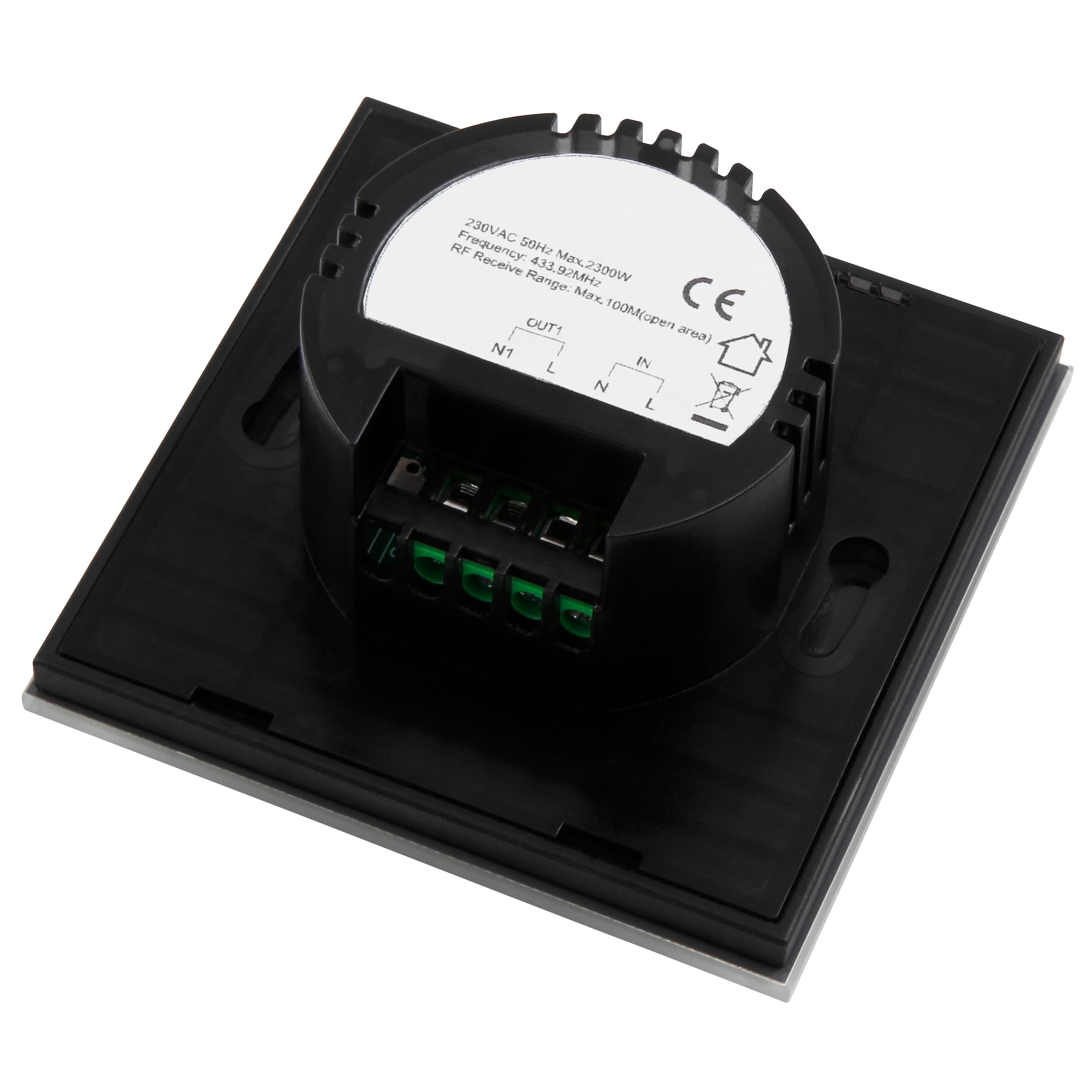 Rückseite eines schwarzen elektrischen Geräts mit Anschlüssen und einem Etikett mit technischen Details.