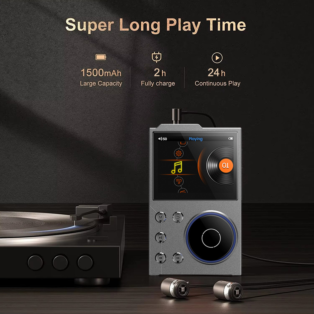 Ein grauer MP3-Player mit Bildschirm und Kopfhörern. Der Hintergrund ist eine dunkle Holzoberfläche.