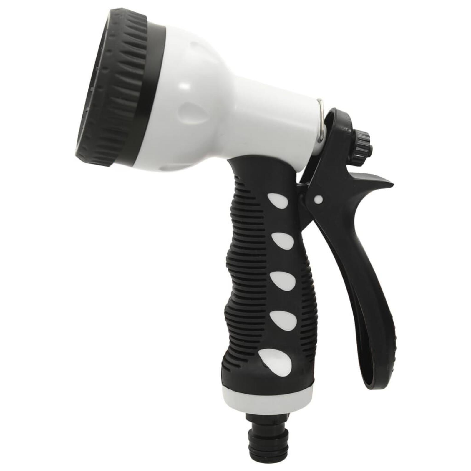 Weiß-schwarze Wasserpistole mit schwarzem Griff und weißem Kopf mit Löchern für Wasserspray.