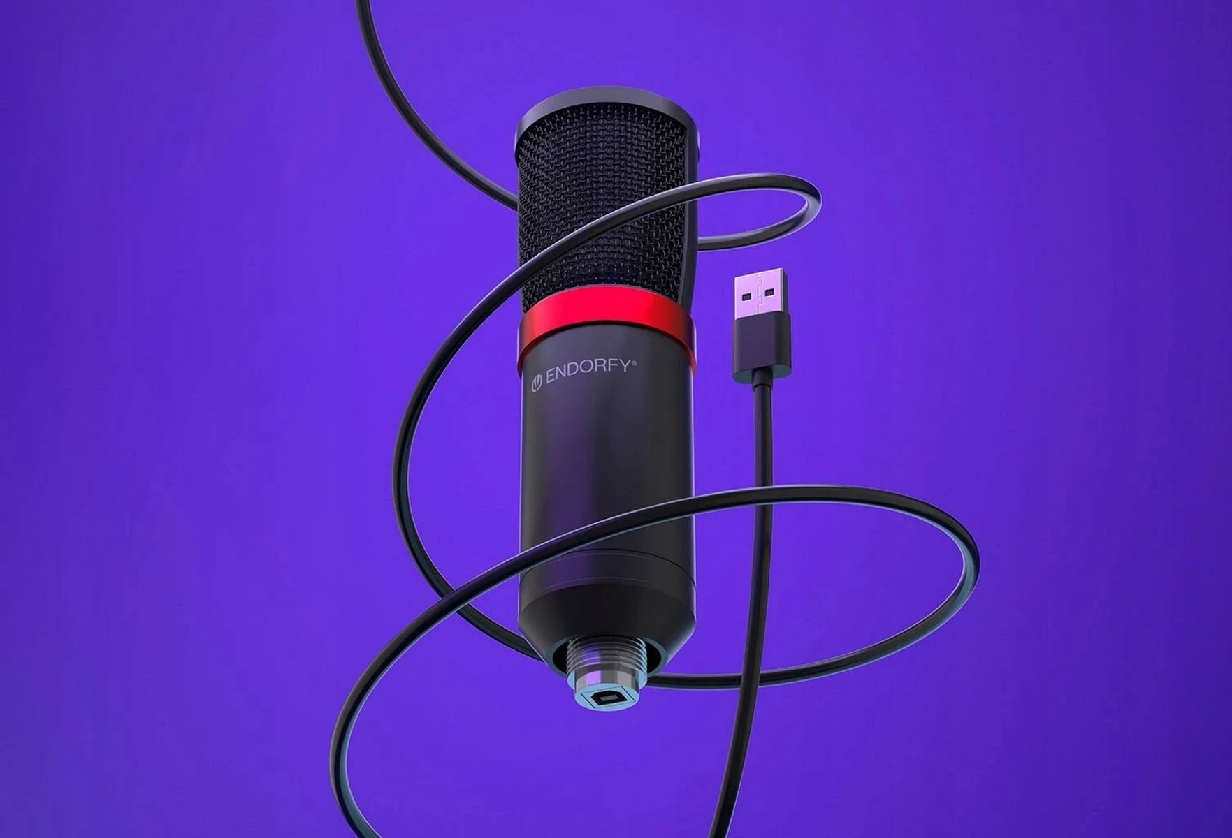 Czarny mikrofon z czerwonymi detalami i kablem USB. Fioletowe tło.