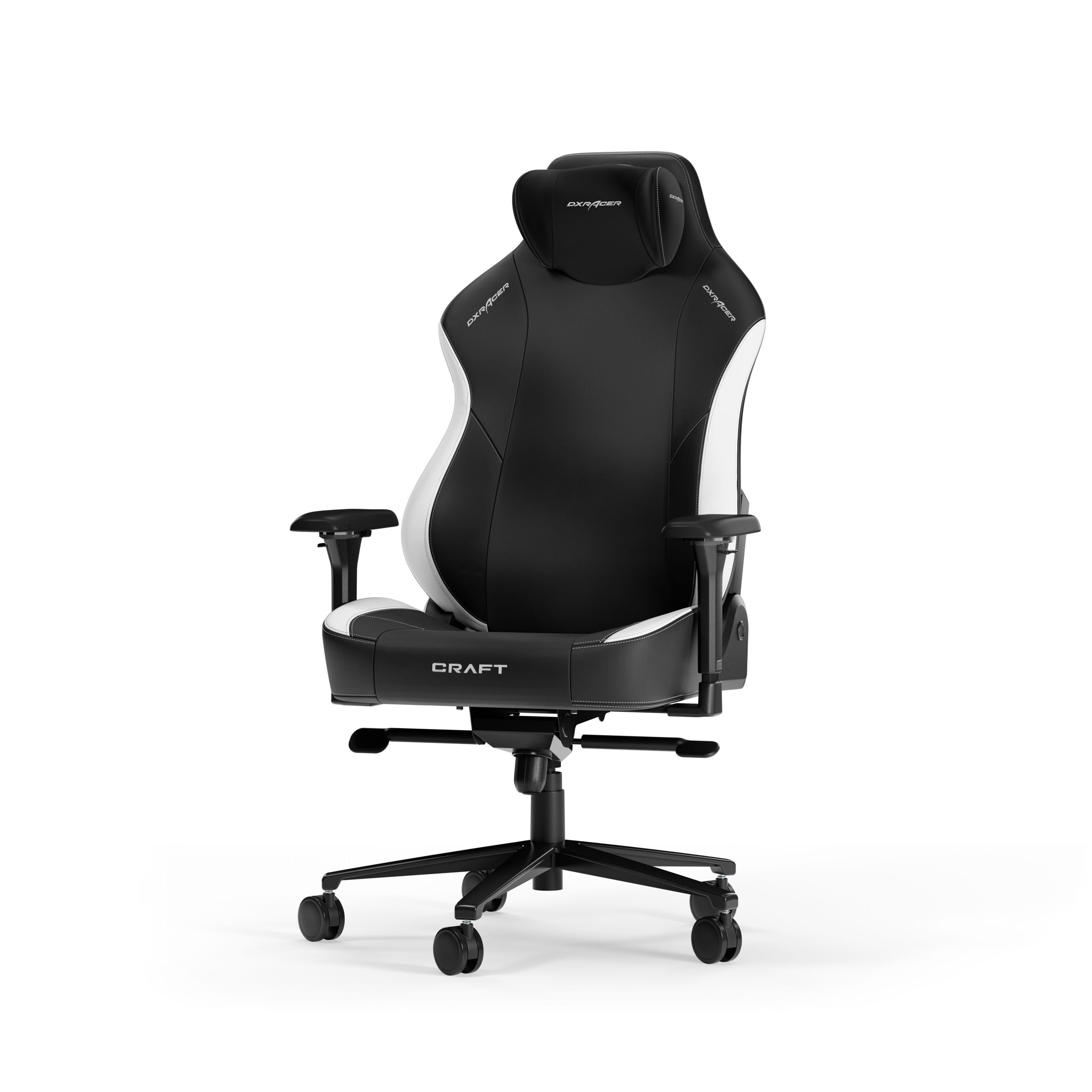 Gaming-Stuhl mit schwarz-weißem Design. Der Stuhl hat eine Kopfstütze und den Markennamen „DXRacer“.