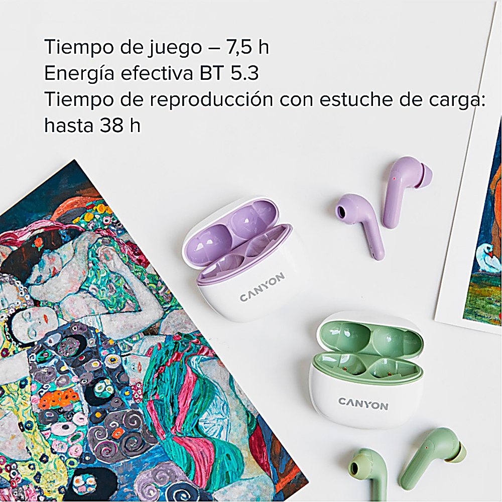 Różne słuchawki i etui Canyon z tekstem w języku hiszpańskim i obrazem w tle.