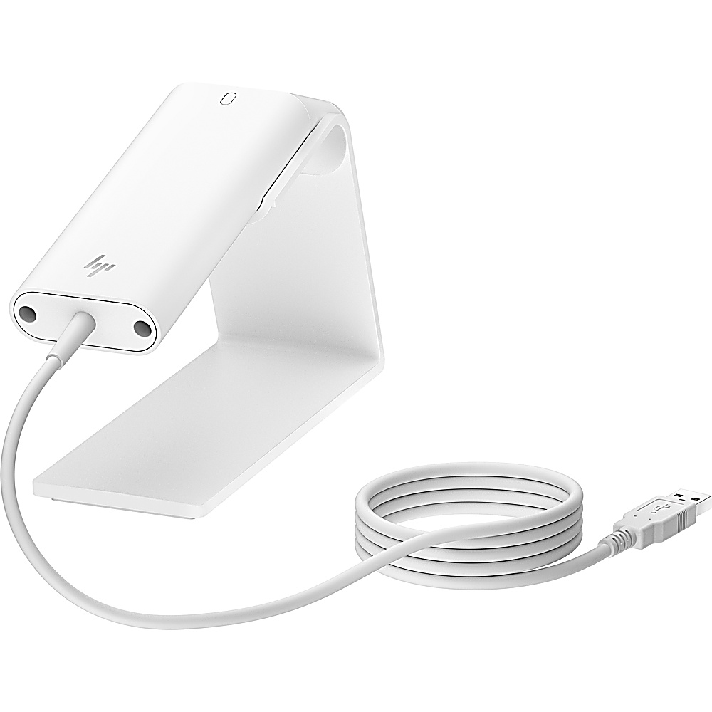 Supporto di ricarica bianco con cavo USB. Logo HP sul supporto. Sfondo bianco.