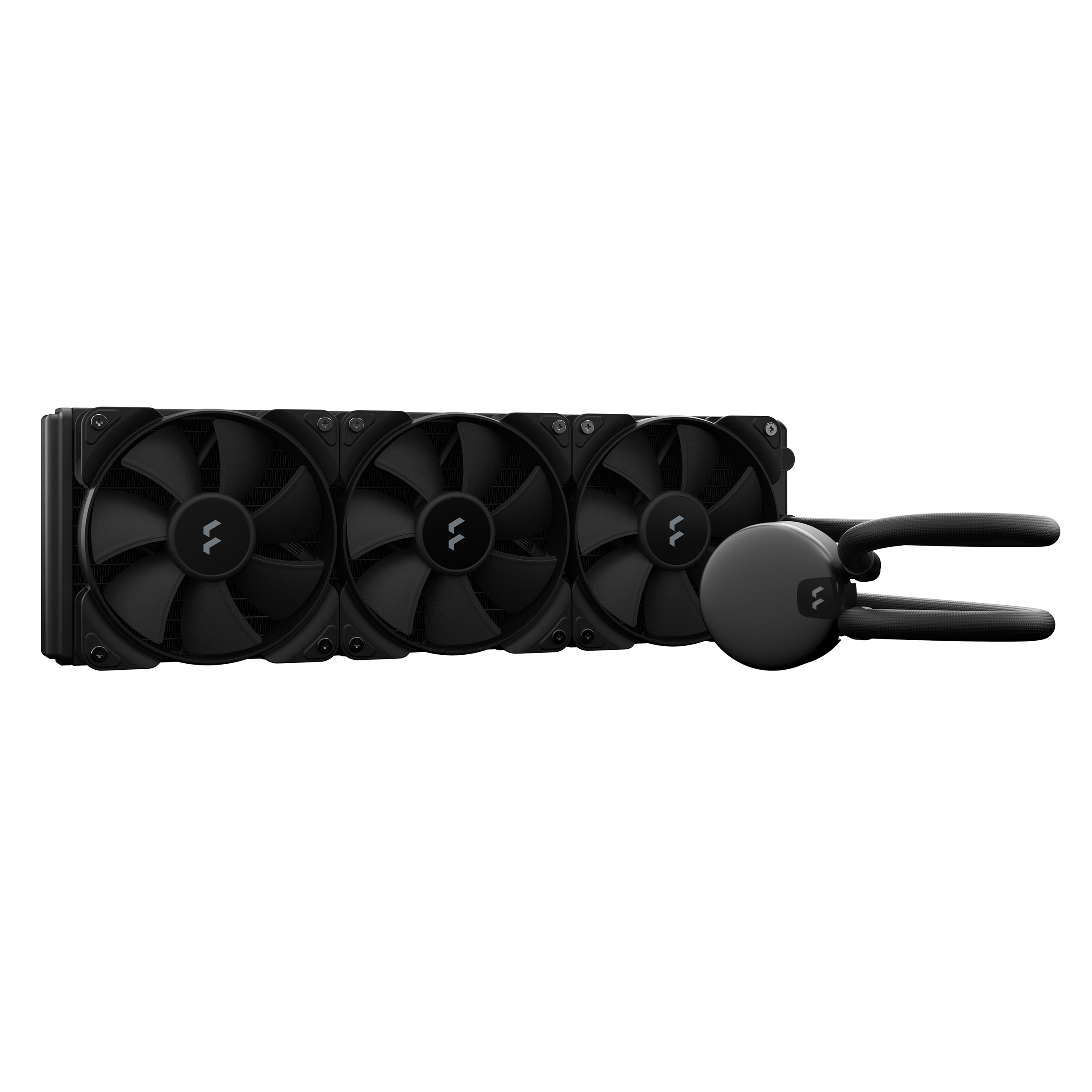 Sistema di raffreddamento per computer nero con tre ventole, un radiatore e una testata a pompa circolare nera con tubi.