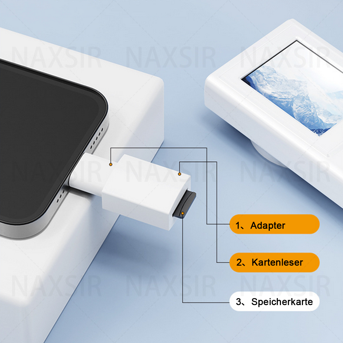 Un telefono collegato a un adattatore bianco con etichette e cavo USB.