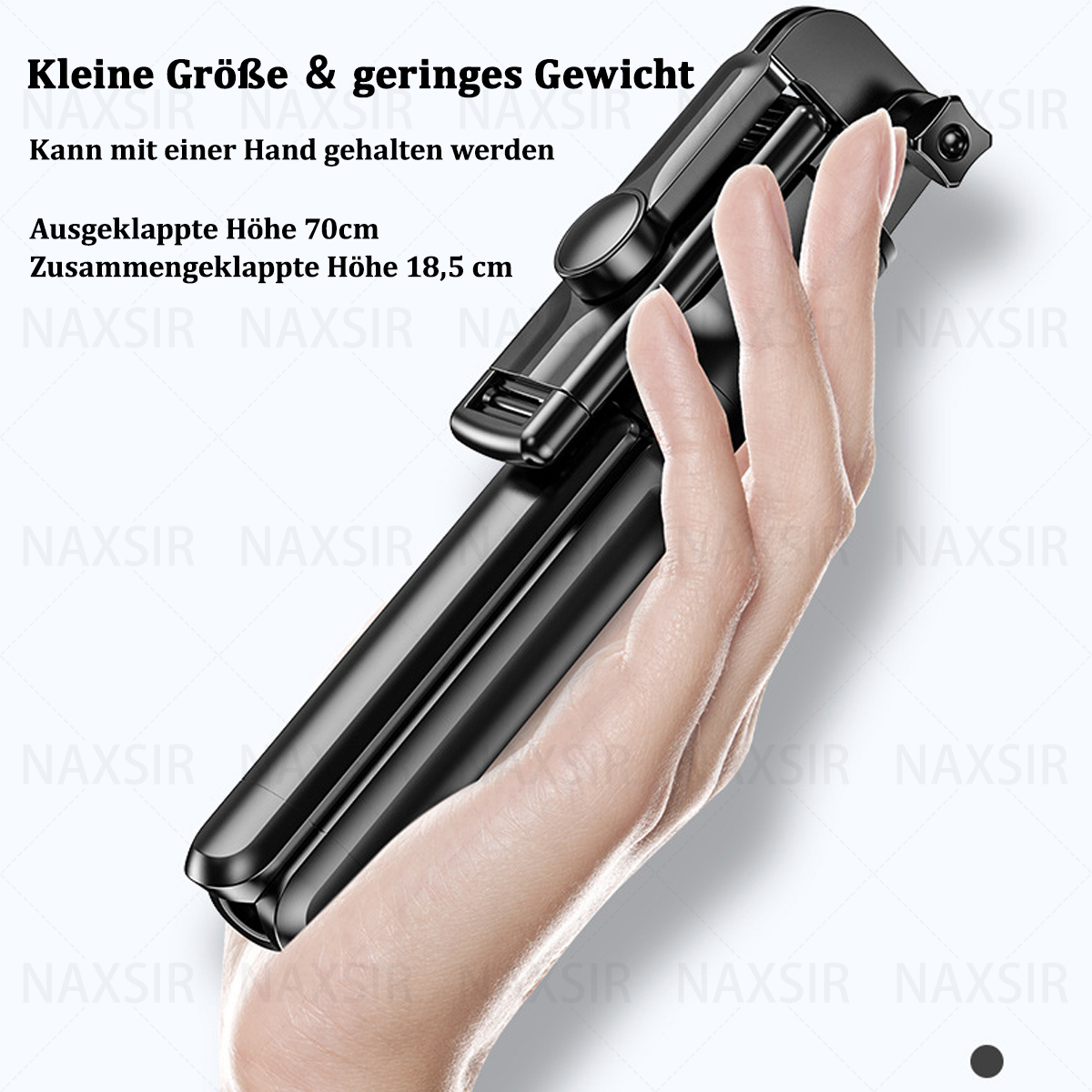 Eine Hand, die einen schwarzen Selfie-Stick hält, mit Text über seine Größe und Eigenschaften. Weißer Hintergrund.