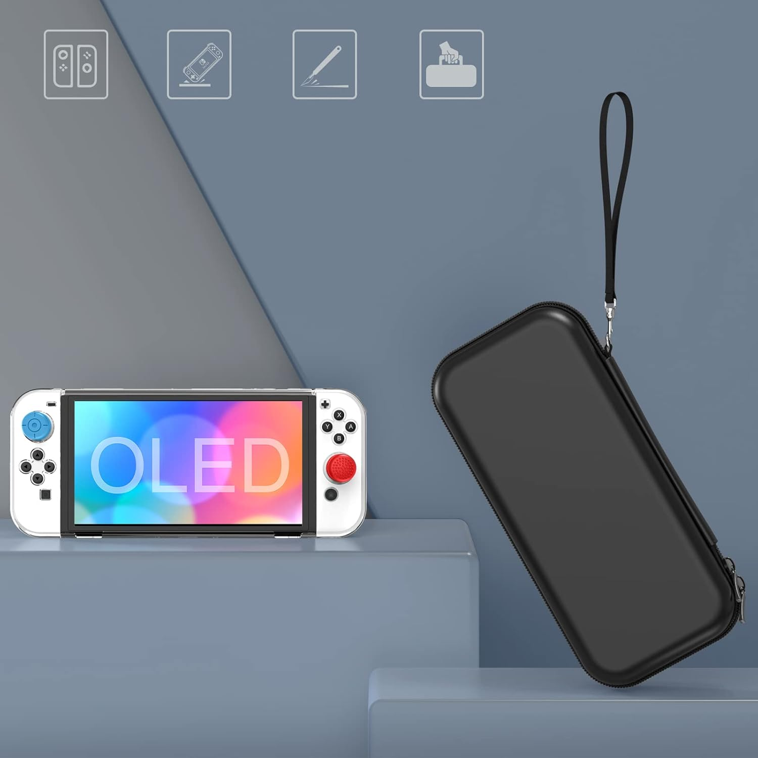 Weiße Switch OLED mit blauen und roten Joy-Cons. Schwarze Hülle mit Handschlaufe. Blauer Hintergrund.