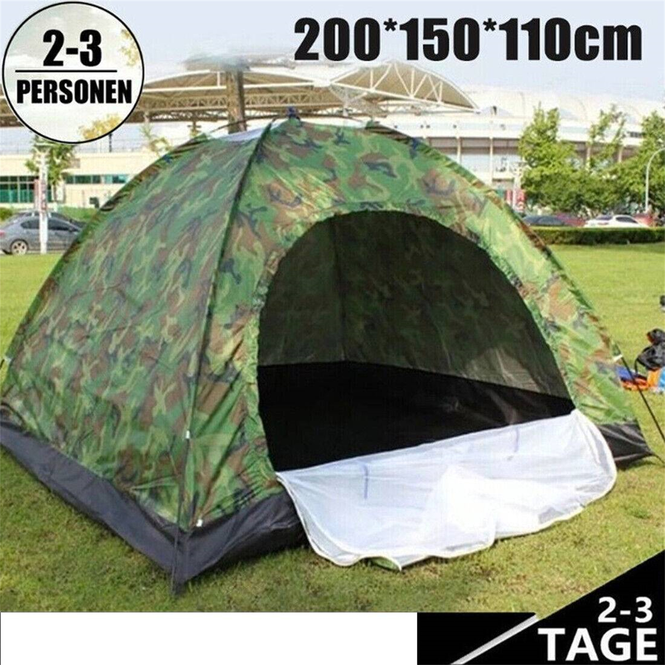 Grünes Camouflage-Zelt mit offenem Eingang. Oben steht '2-3 PERSONEN'. Unten steht '2-3 TAGE'.