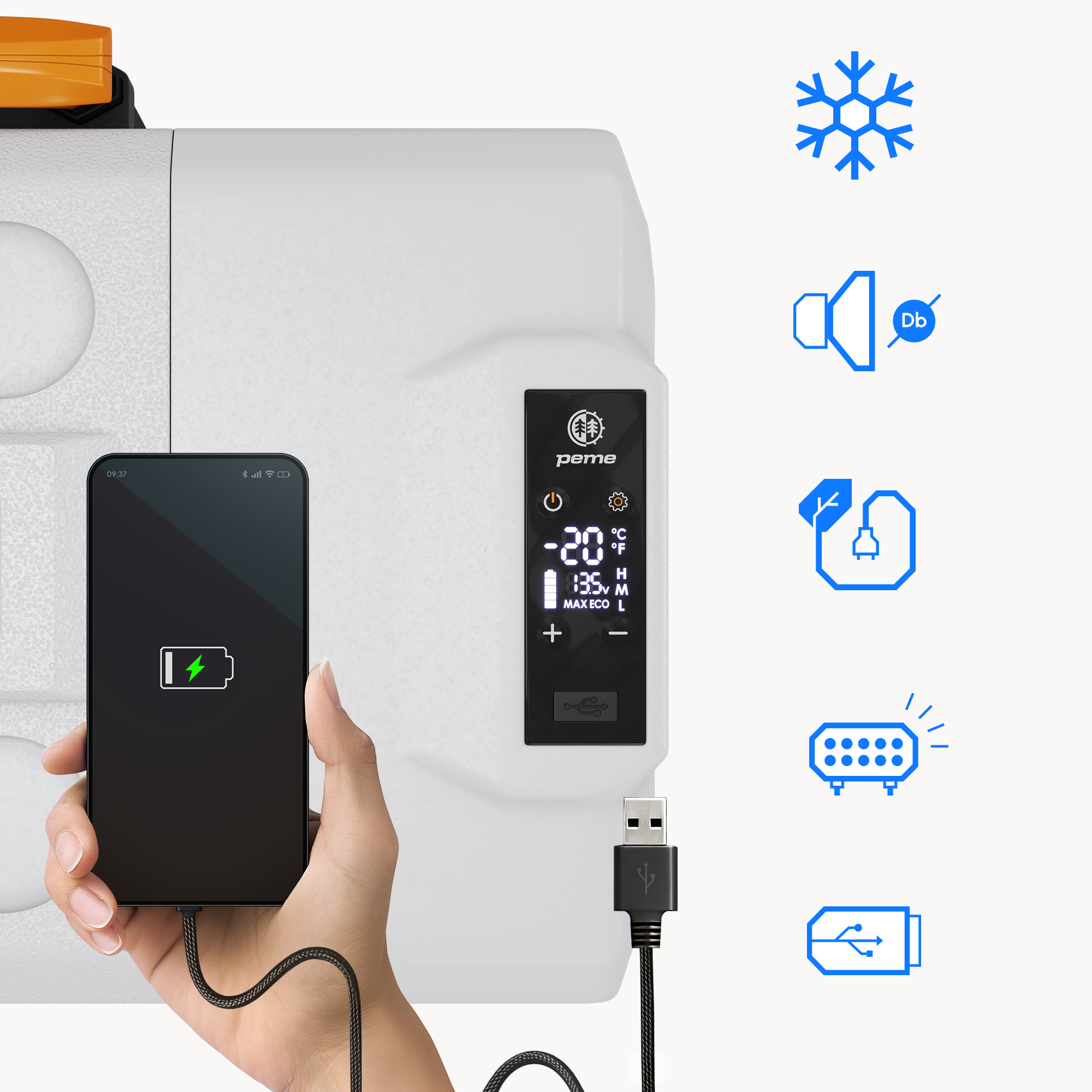 Eine Hand, die ein Telefon neben einem weißen Kühler hält. Der Kühler hat ein digitales Display und ein USB-Kabel.