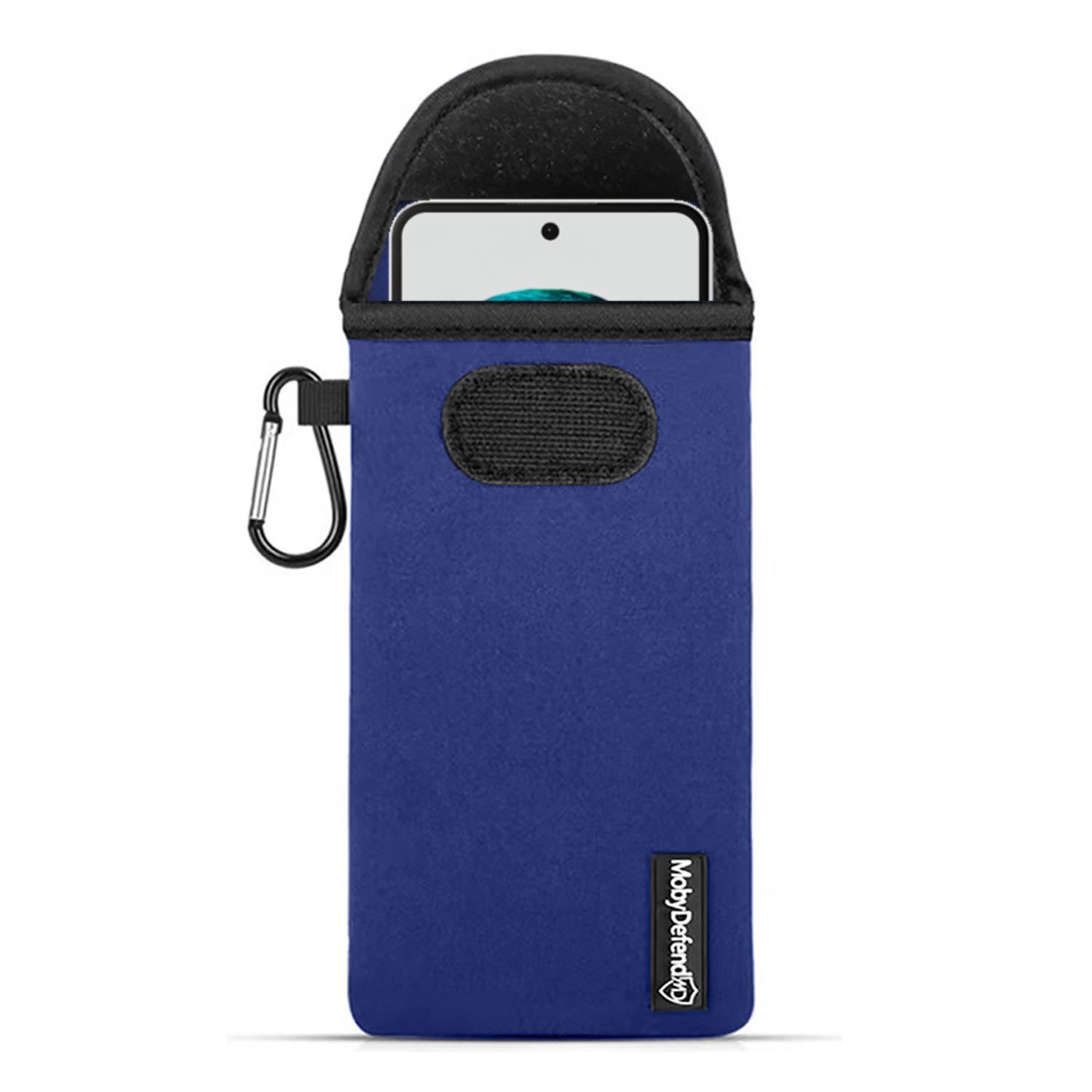 Housse de téléphone bleue avec téléphone à l'intérieur, mousqueton sur le côté.