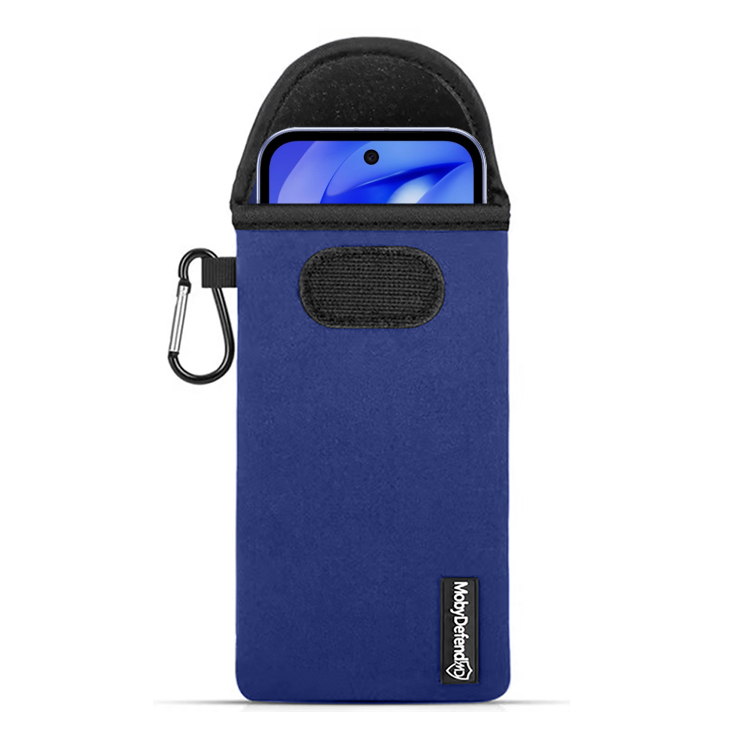 Housse de téléphone bleue avec un dessus noir et un crochet argenté. Le téléphone dans la housse affiche un écran bleu.