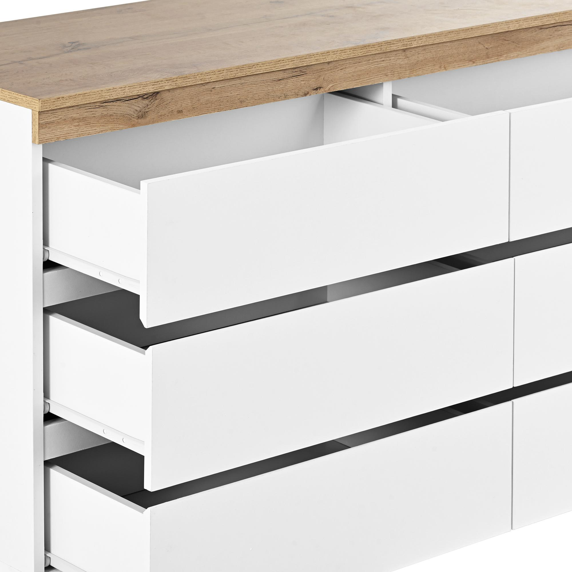 Weiße Kommode mit drei offenen Schubladen, eine Holzplatte. Die Schubladen sind weiß und die Platte ist aus Holz.