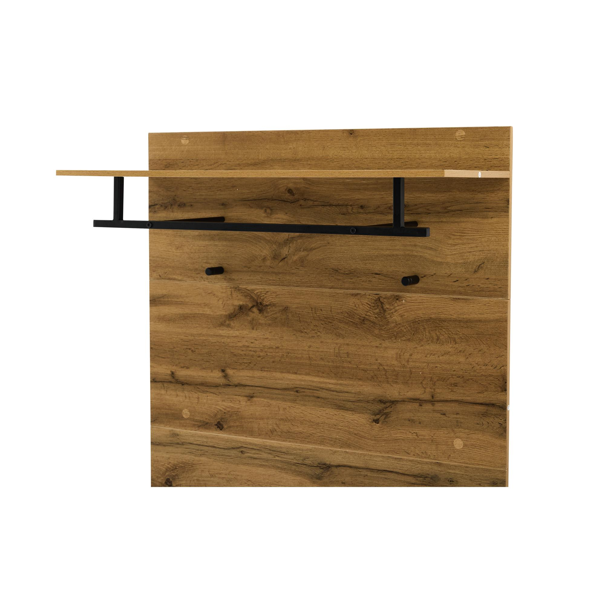 Wandregal aus Holz mit einem Regal darüber und einer Kleiderstange. Der Hintergrund ist eine Holzwand.