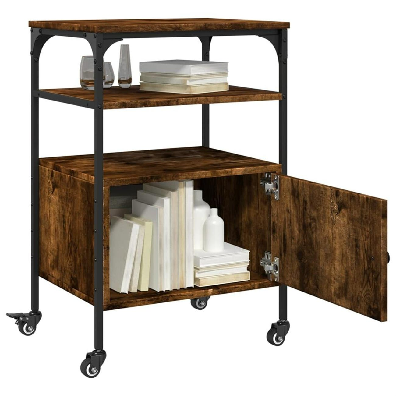 Holzregal mit schwarzem Metallrahmen und Rollen. Regale halten Bücher und Vasen.