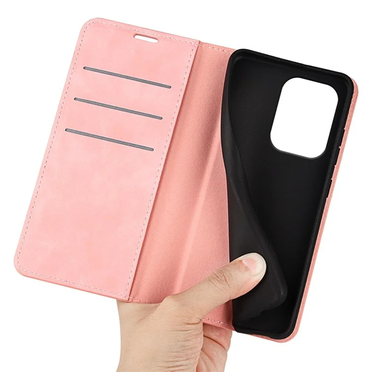 Roze telefoonhoes, open. Hand houdt telefoon binnenin vast.