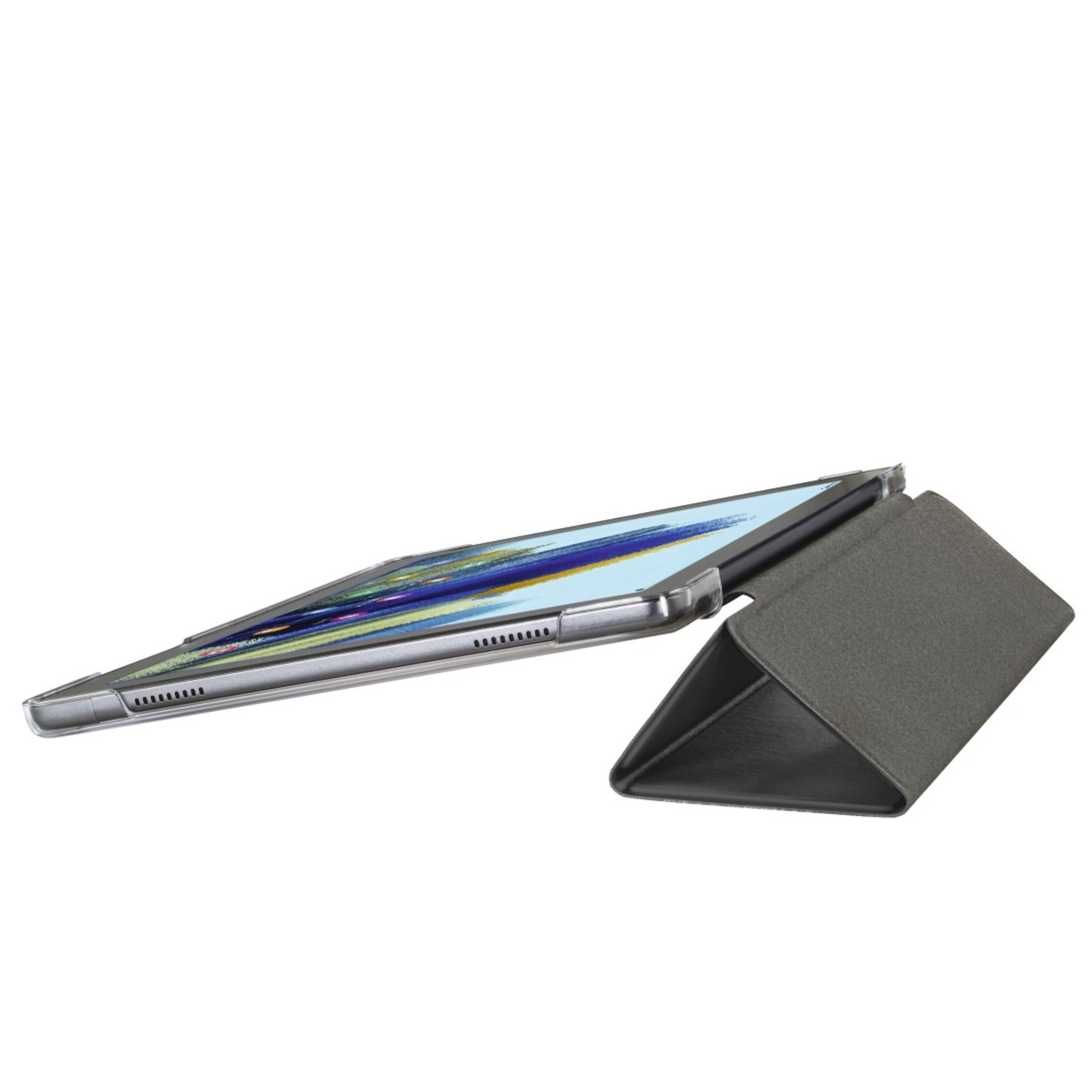 Tablet in einem grauen Gehäuse, das von einem grauen, dreieckigen Ständer gehalten wird, weißer Hintergrund.