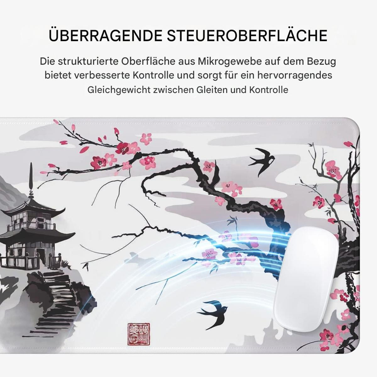 Mauspad mit japanischem Kunstdesign, Kirschblüten und einer weißen Maus.
