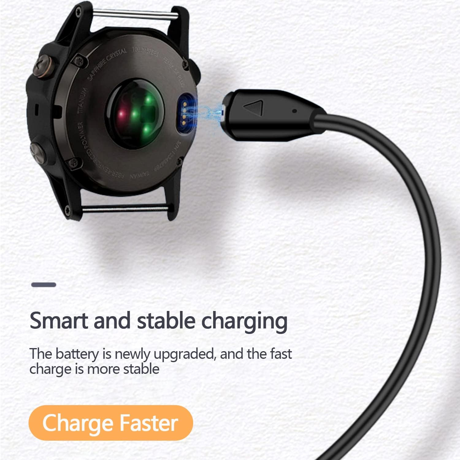 Eine Smartwatch ist mit einem Ladekabel verbunden. Die Uhr ist schwarz, auf hellem Hintergrund. Laden wird gezeigt.