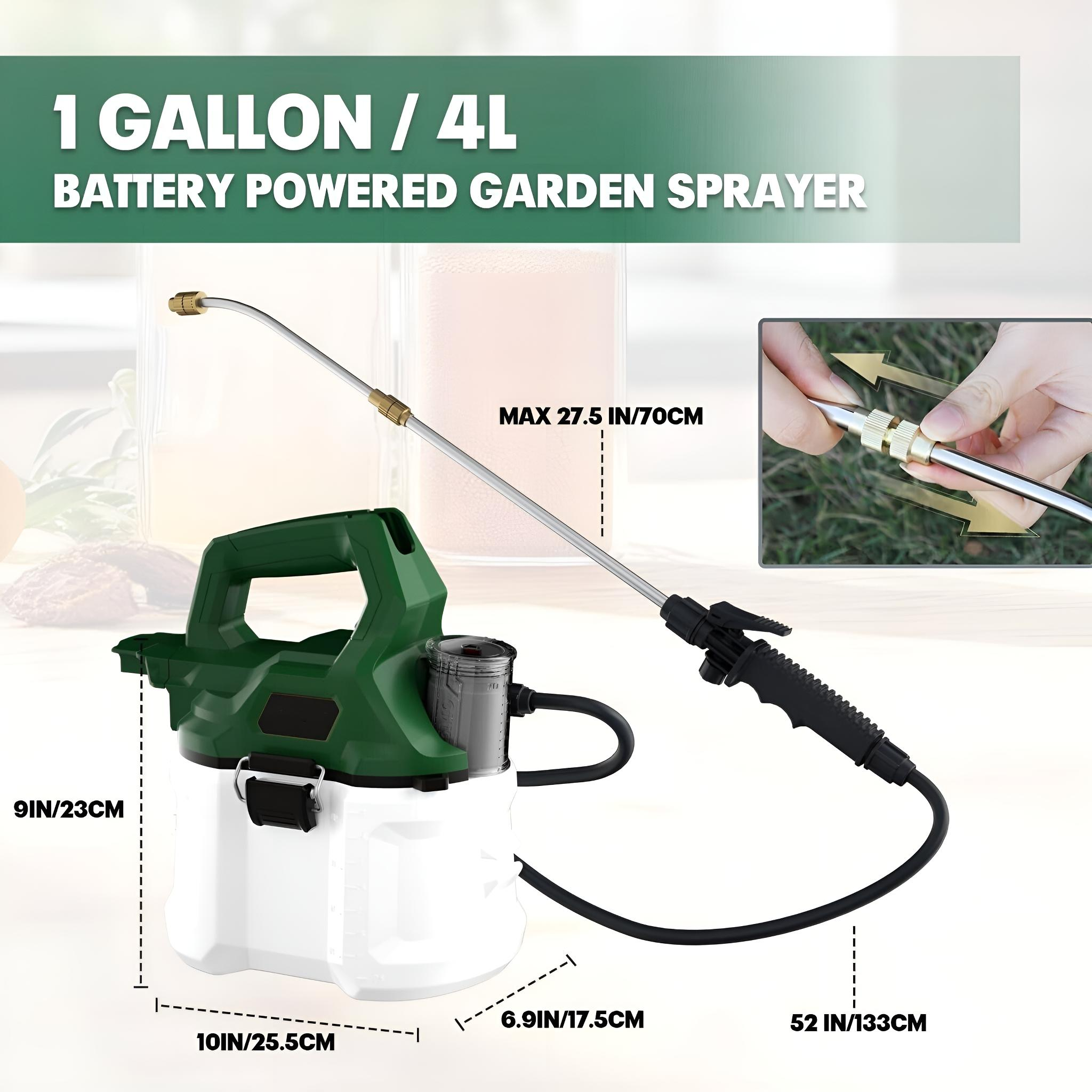 Akku-Gartenspritze mit Abmessungen. Die Spritze ist grün und weiß mit einer langen Düse.