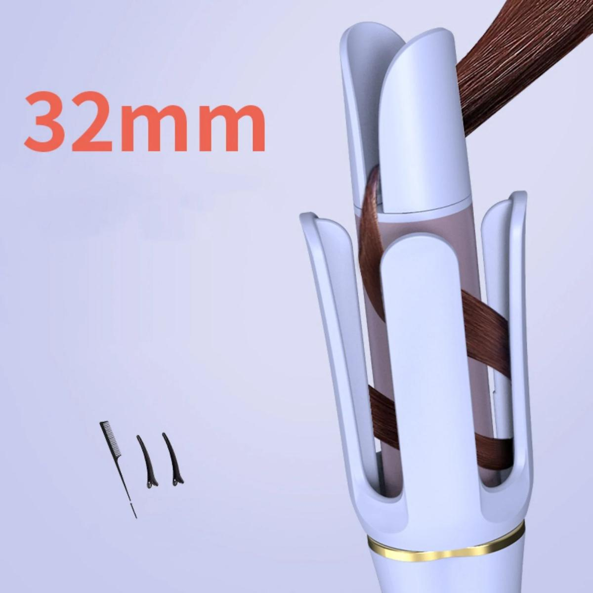 Ein Lockenstab mit 32 mm Lauf, braunes Haar wird gelockt. Kamm und Clips an der Seite.