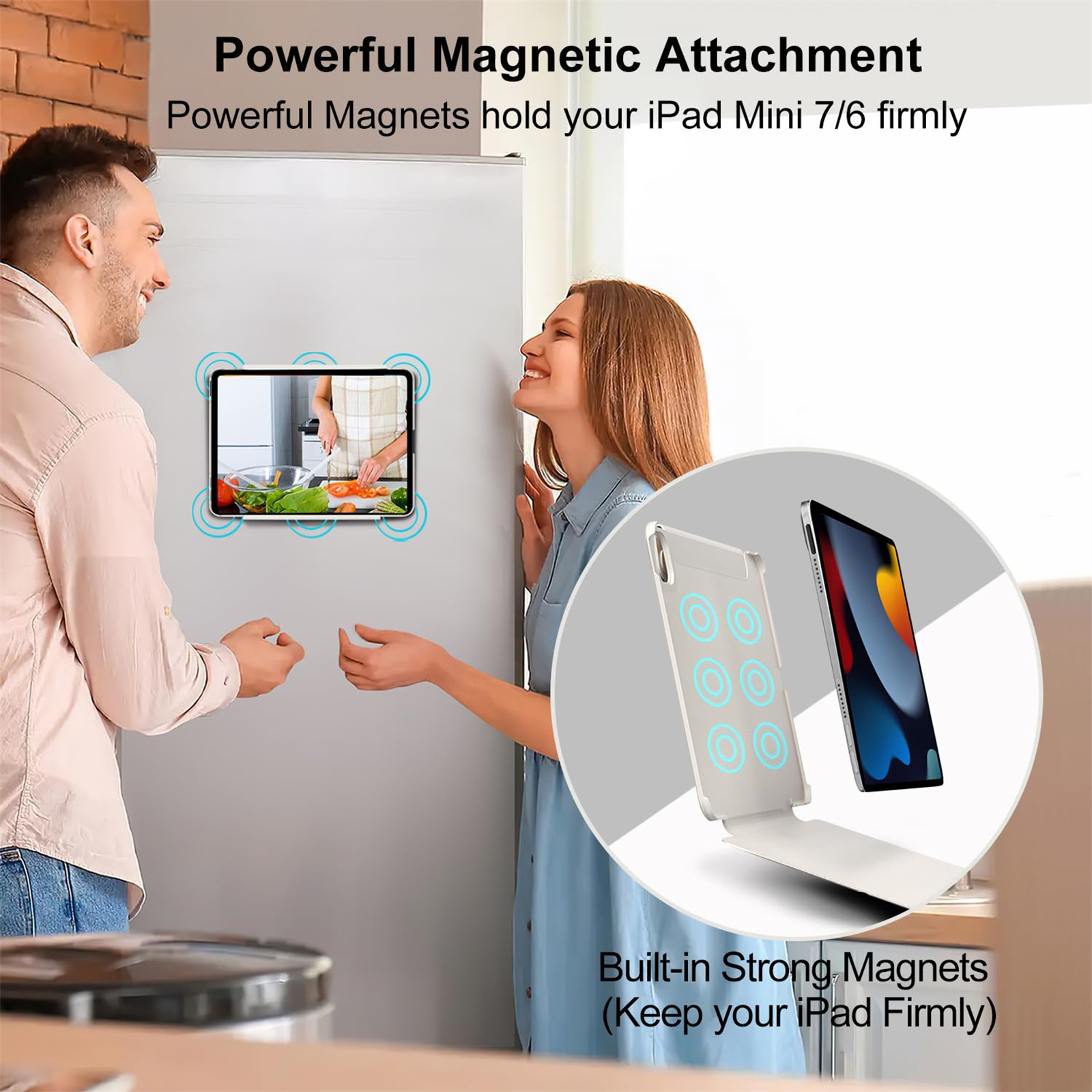 Ein Paar benutzt ein iPad mit magnetischer Hülle, die an einem Kühlschrank befestigt wird.
