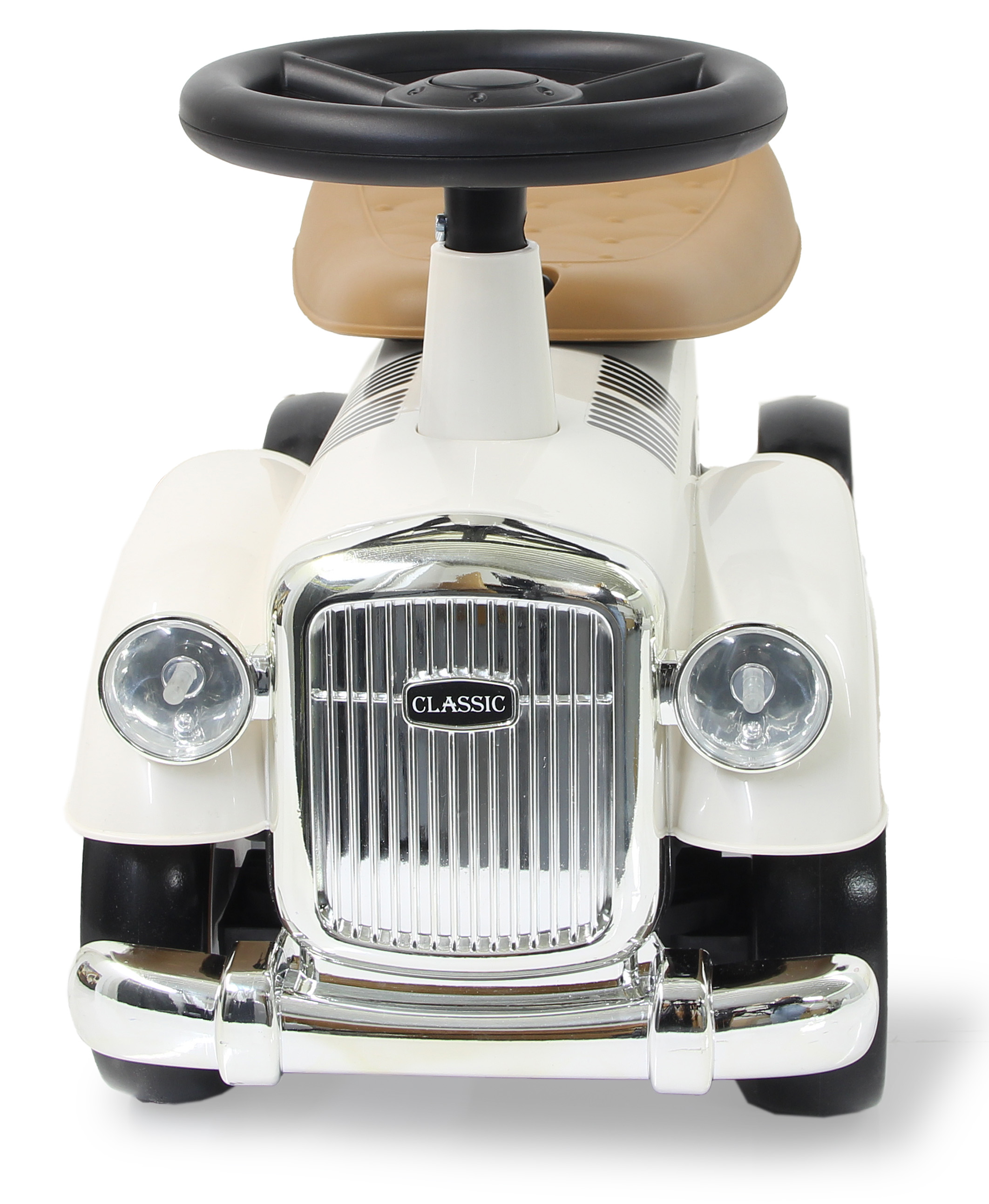 Biało-beżowy klasyczny samochodzik. Chromowane akcenty. Izolowany na białym tle. Widok z przodu.