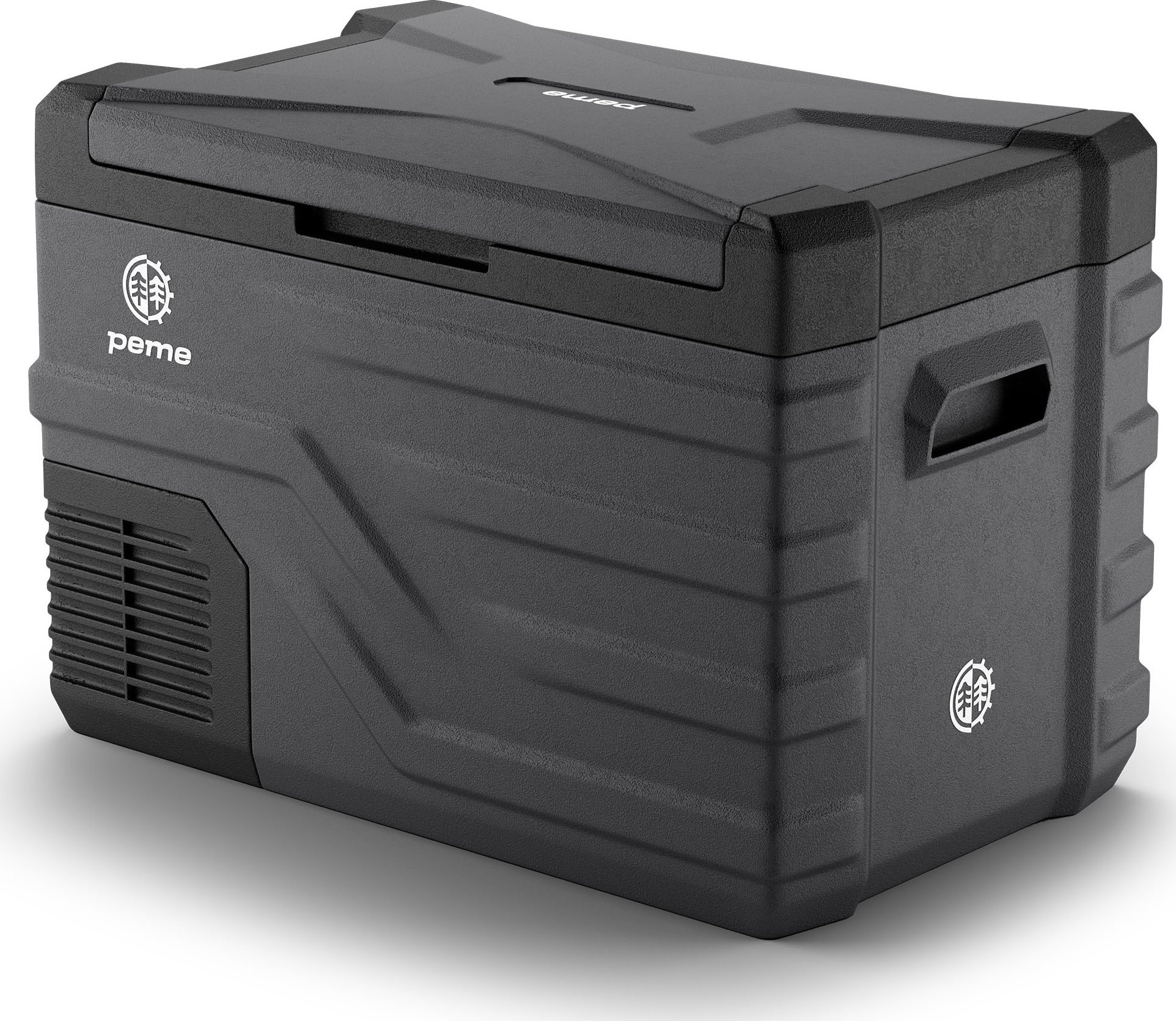 Eine schwarze Kühlbox mit Logo. Sie hat einen Deckel und eine seitliche Entlüftung. Die Kühlbox ist rechteckig.