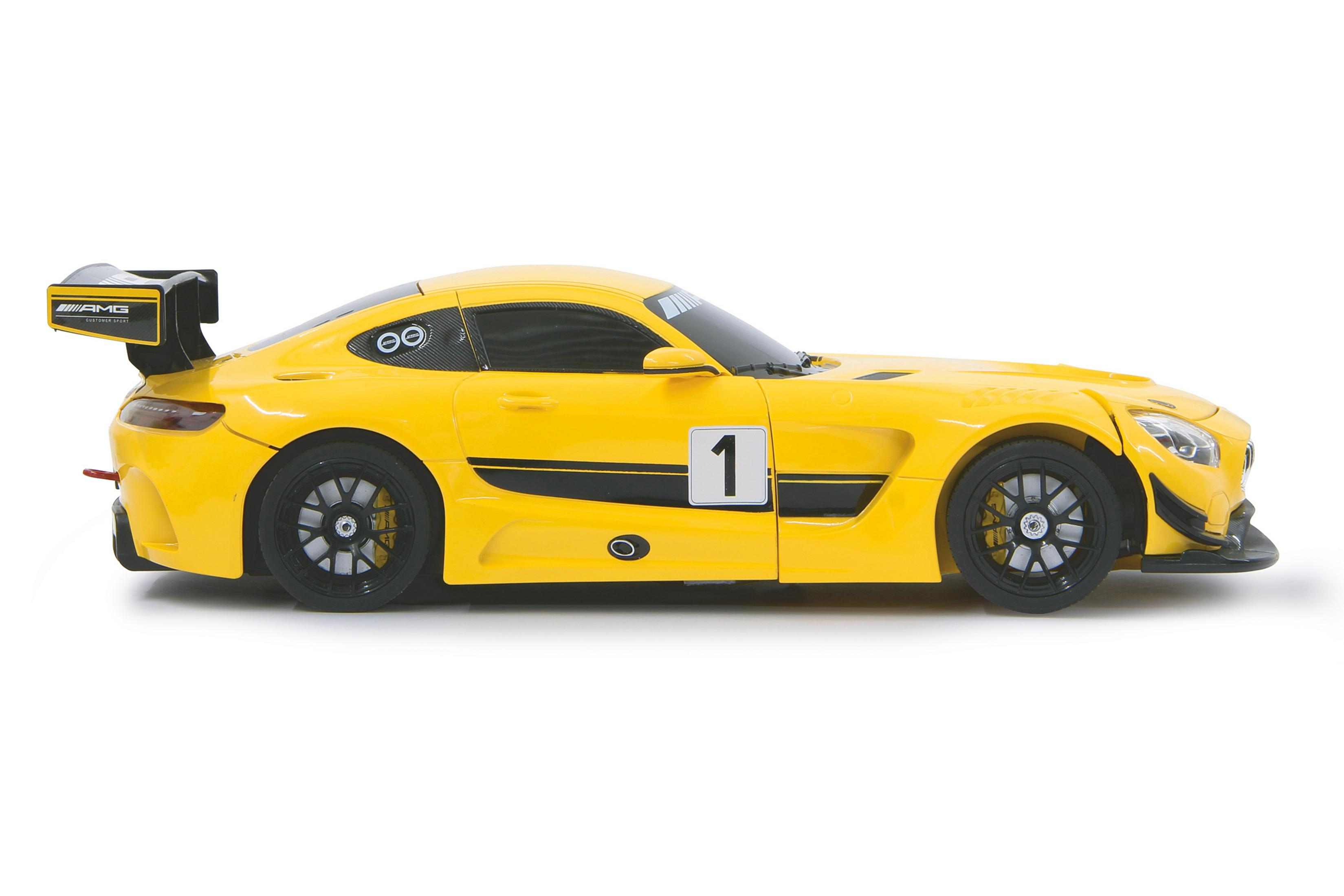 Seitenansicht eines gelben Spielzeugautos mit schwarzen Streifen und der Nummer 1. AMG-Logo oben.
