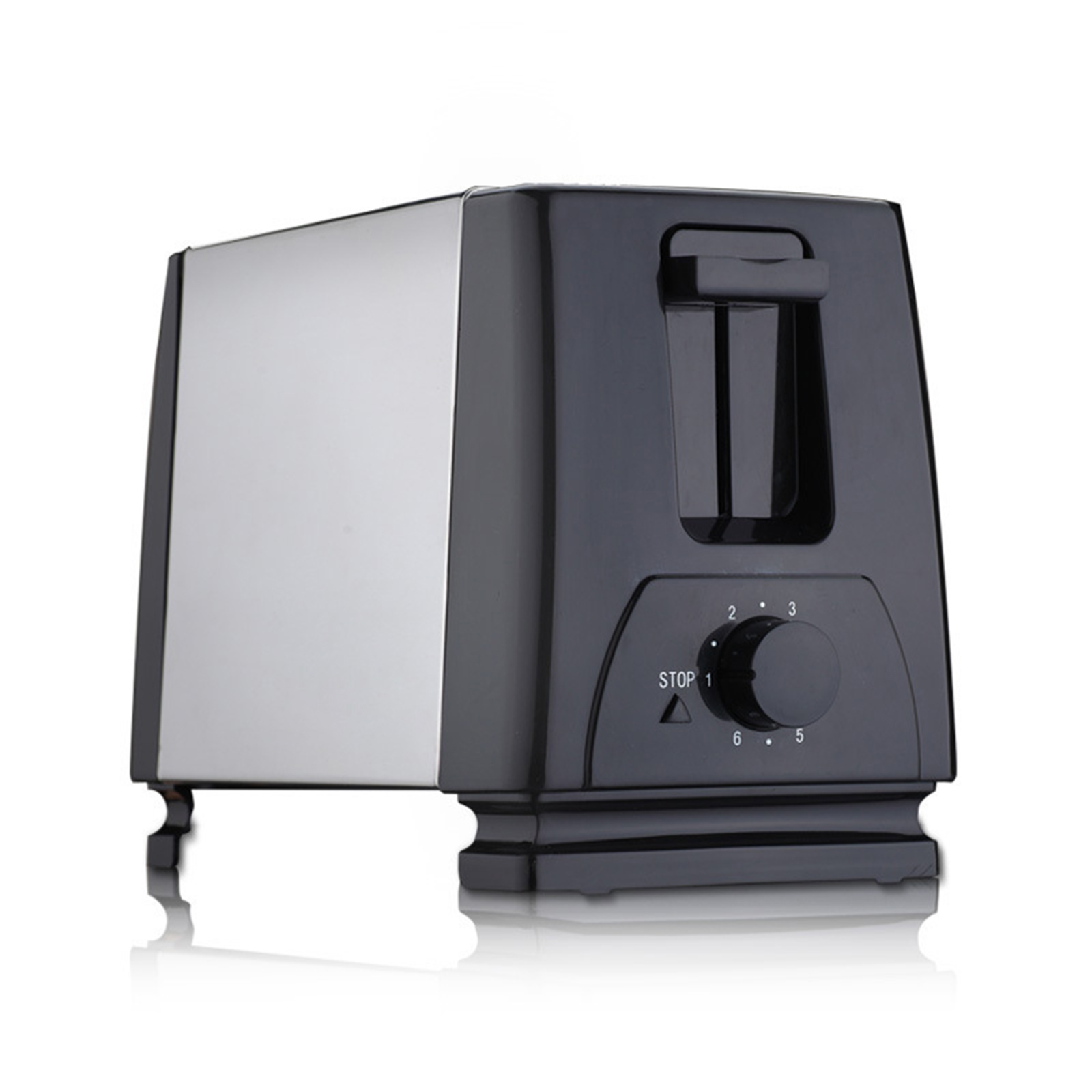 Ein schwarz-chromfarbener Toaster mit dem Einstellrad auf der Seite.