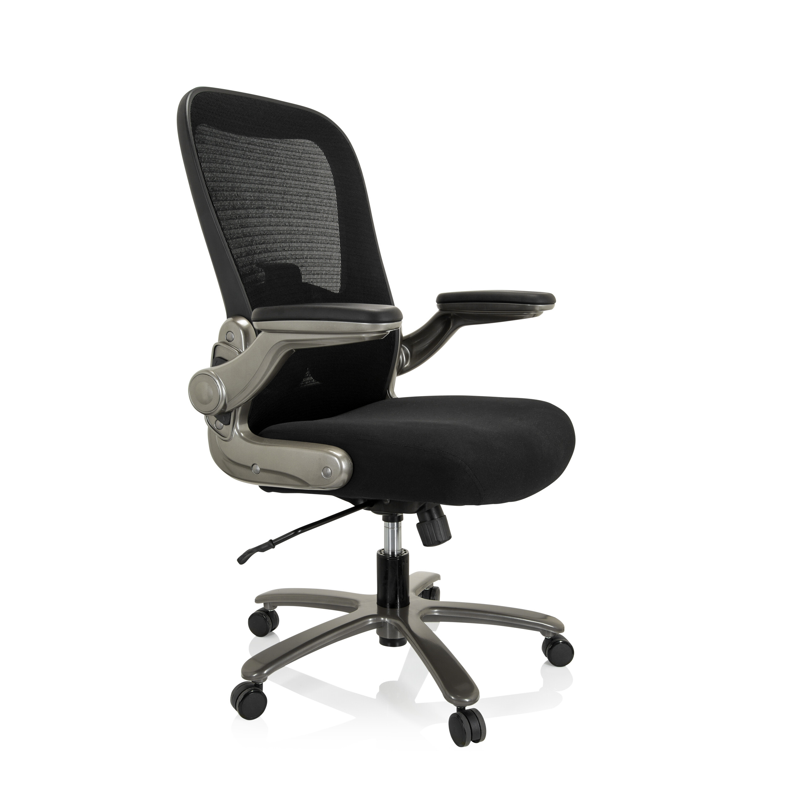 Bürostuhl, schwarzer Netzrücken mit Chromrahmen und schwarzem Sitz.