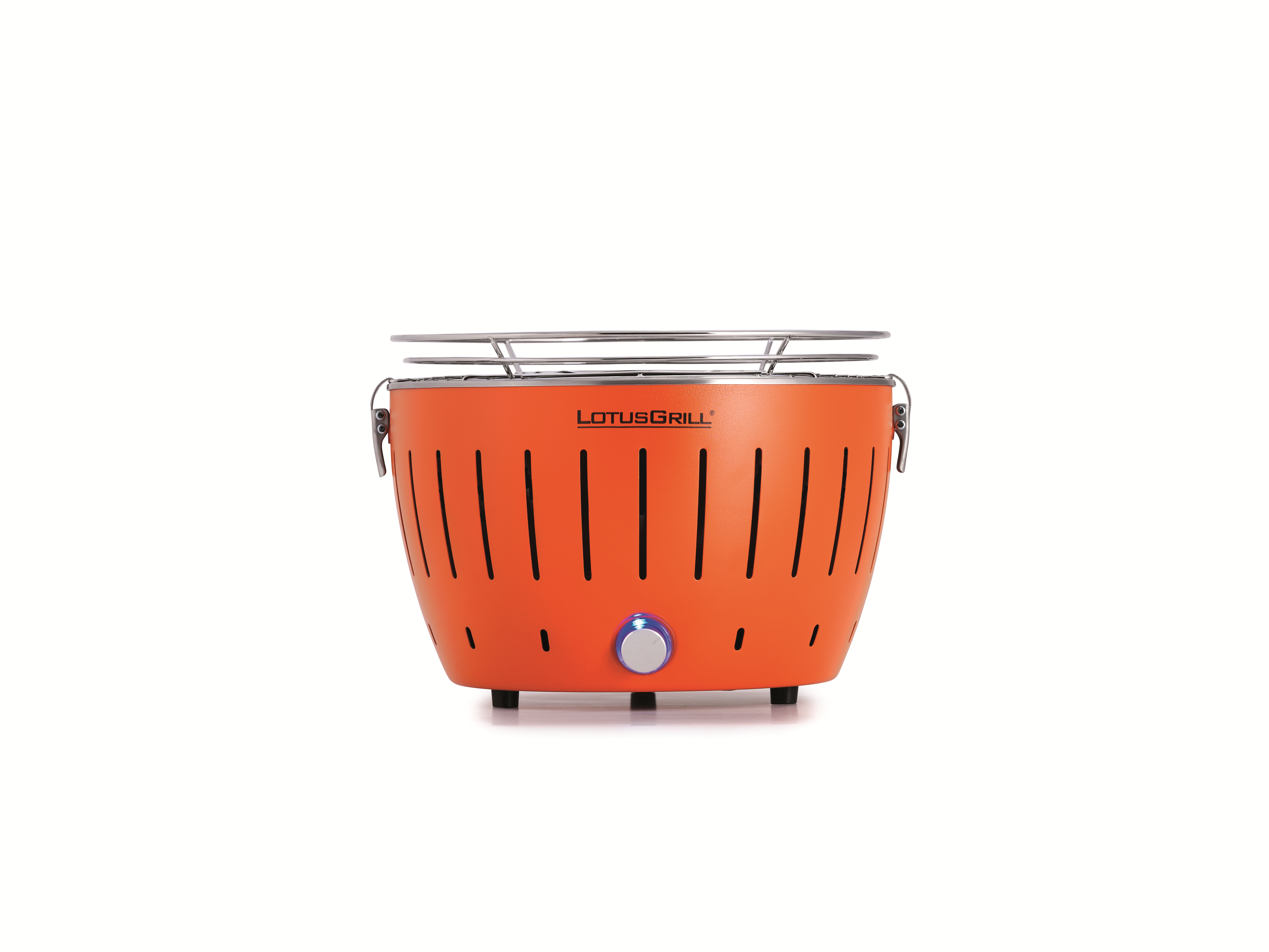 Oranger LotusGrill-Grill mit Chromgrill und schwarzem Sockel auf weißem Hintergrund.