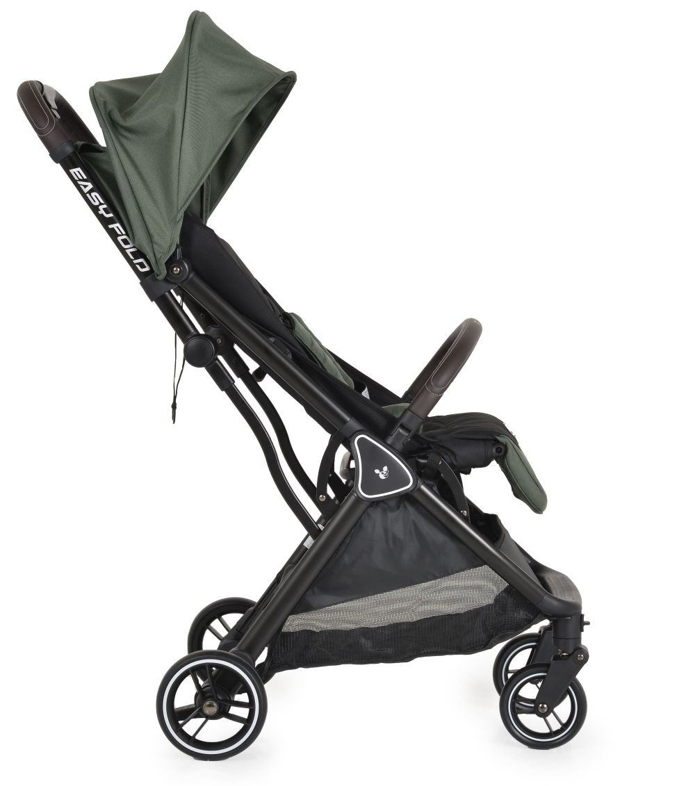 Grüner Kinderwagen mit schwarzem Rahmen und Verdeck. Seitenansicht mit Easy Fold.
