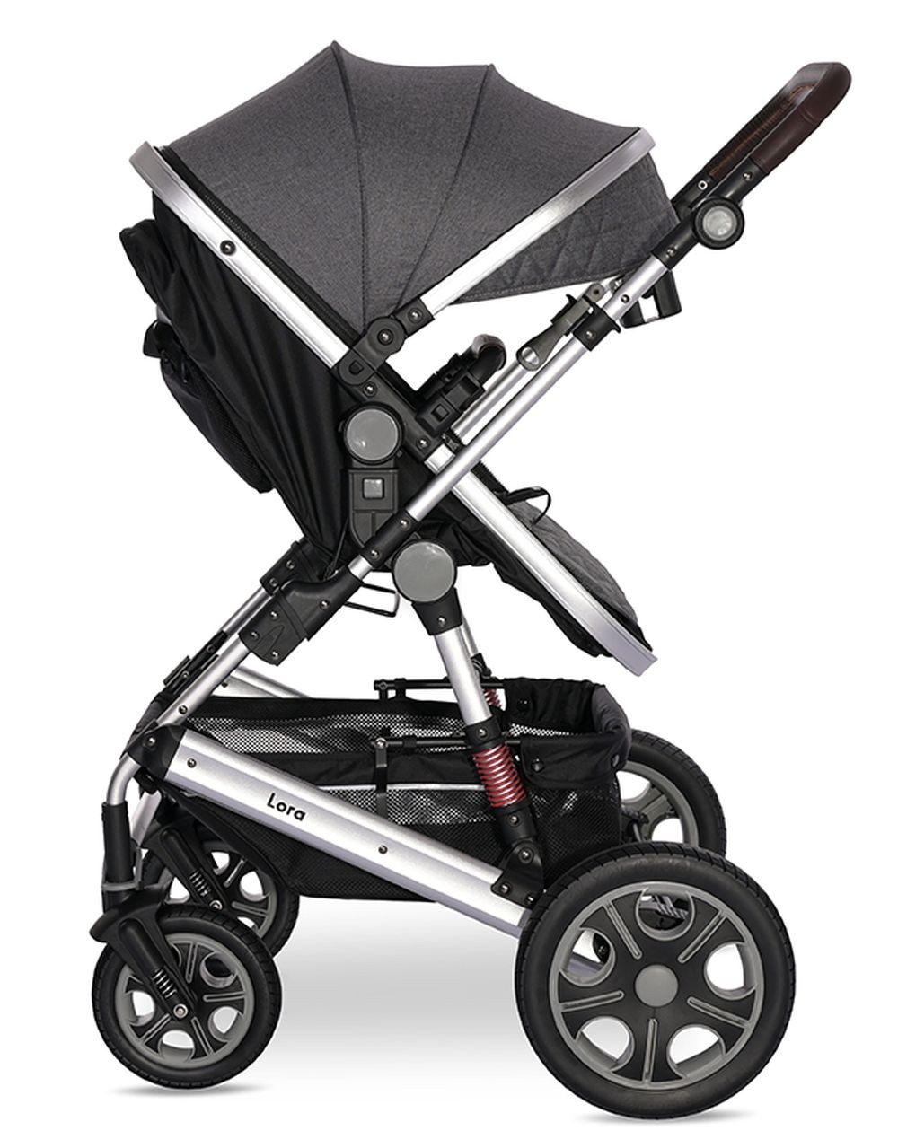Grauer Kinderwagen mit schwarzem Rahmen und Rädern. Schwarzer Korb. Graues Verdeck offen. Silberne Akzente. Marke Lora.